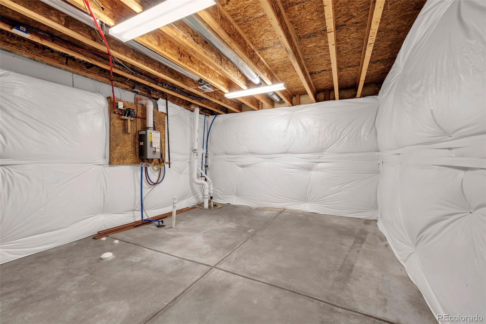 MLS Image #41 for 16005  quandary loop,broomfield, Colorado