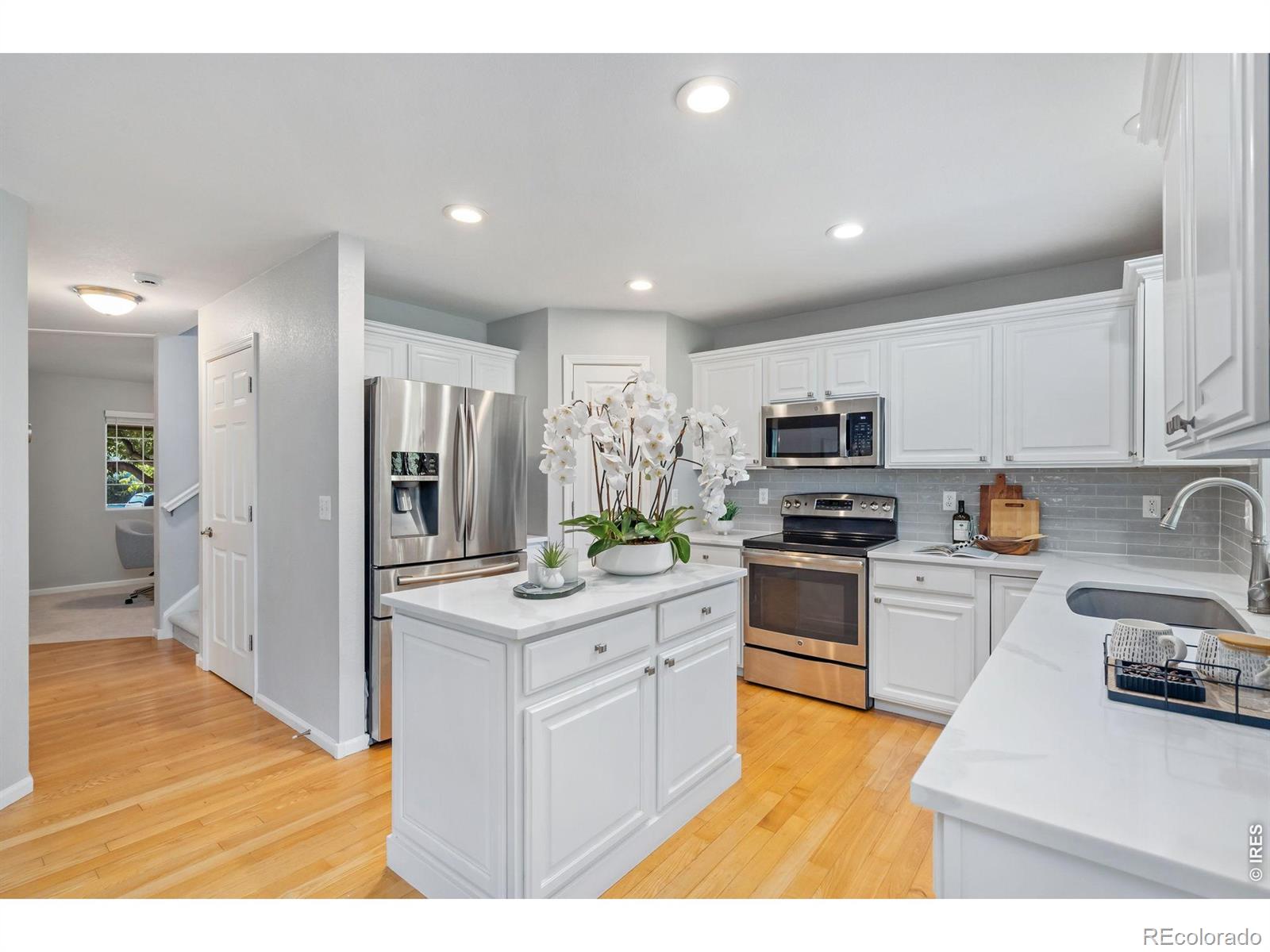 MLS Image #4 for 3933  sunstone way,fort collins, Colorado