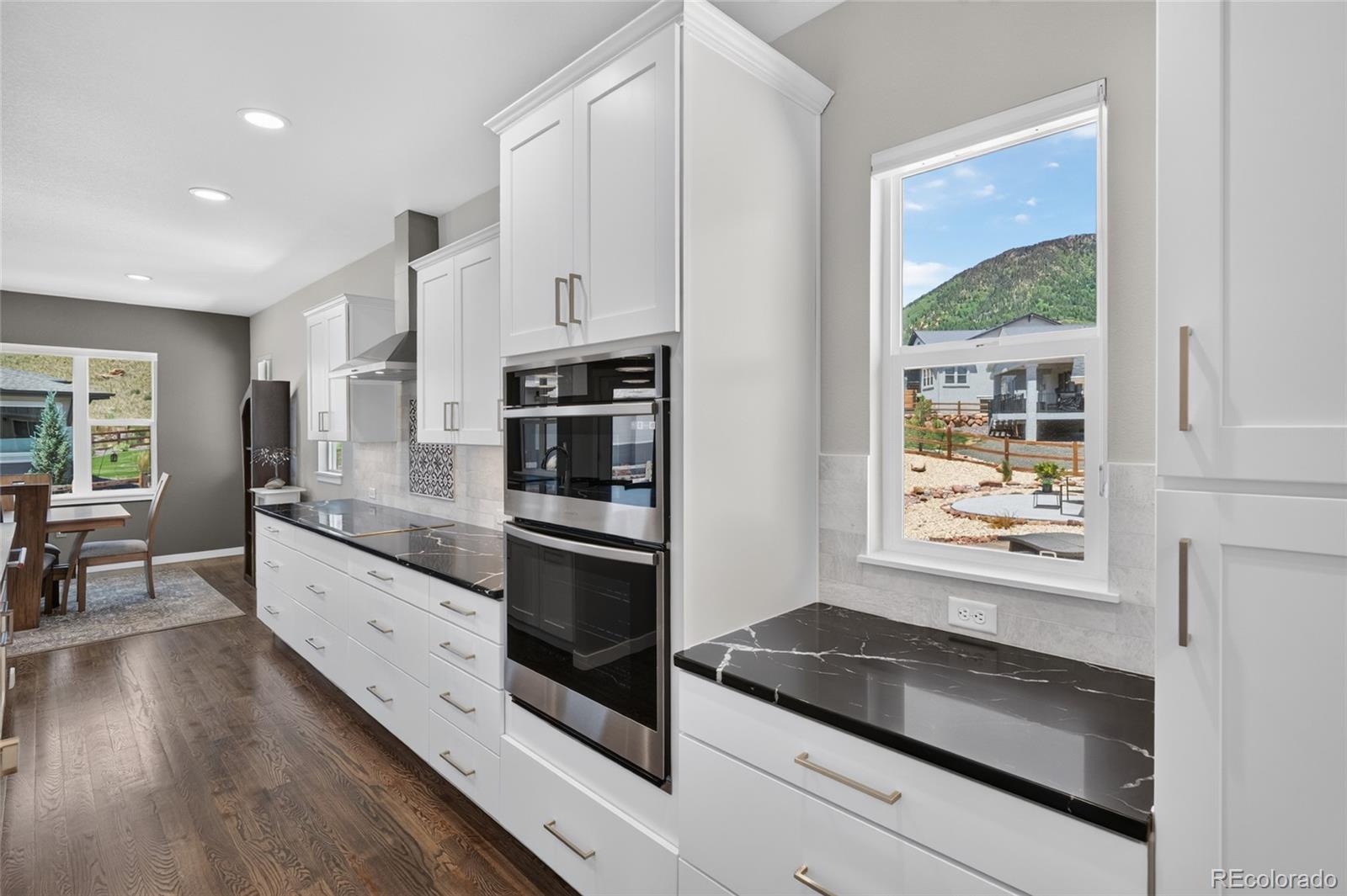 MLS Image #10 for 5486  mesa top drive,monument, Colorado