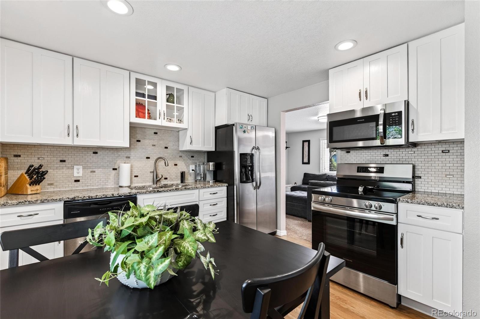 MLS Image #5 for 7513  saulsbury street,arvada, Colorado