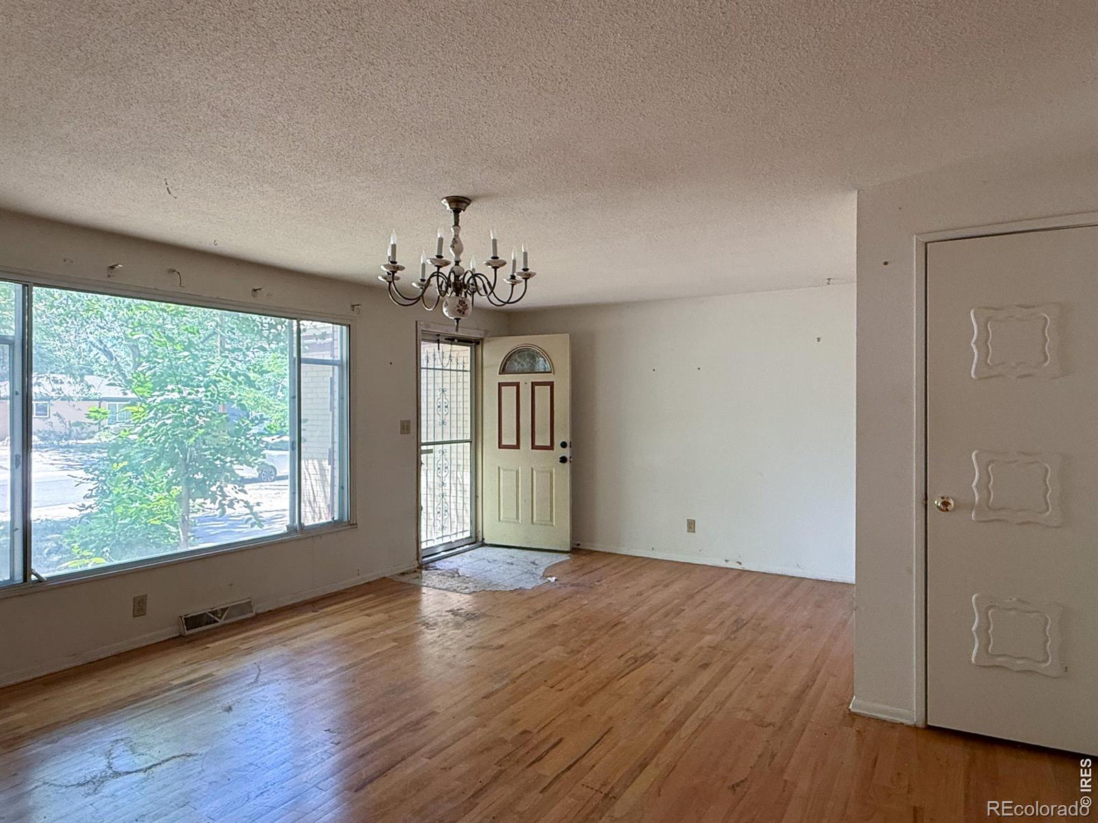 MLS Image #1 for 975 e 9th avenue,broomfield, Colorado