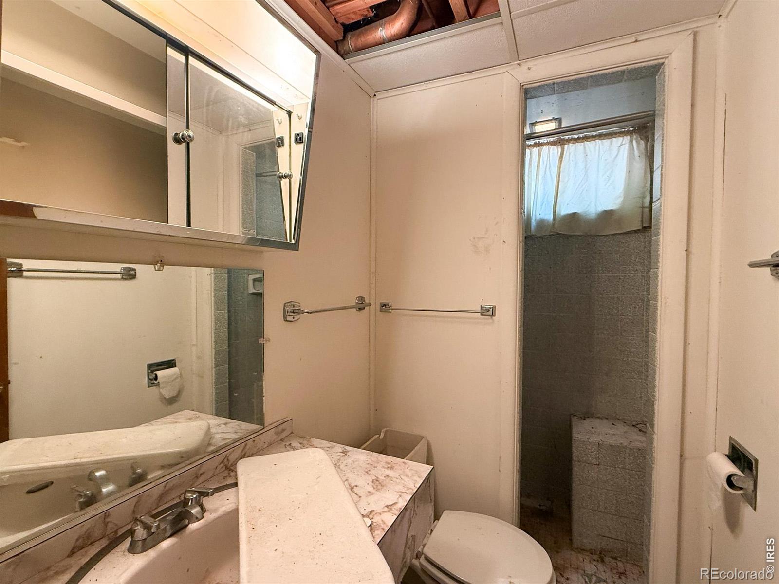 MLS Image #13 for 975 e 9th avenue,broomfield, Colorado