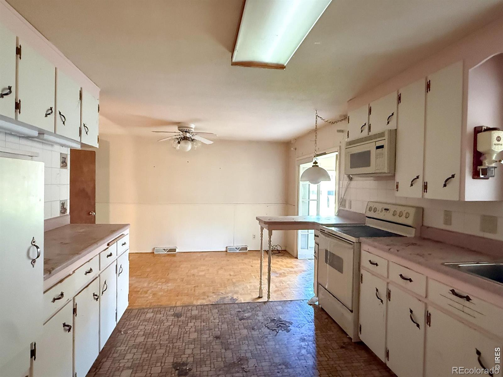 MLS Image #4 for 975 e 9th avenue,broomfield, Colorado