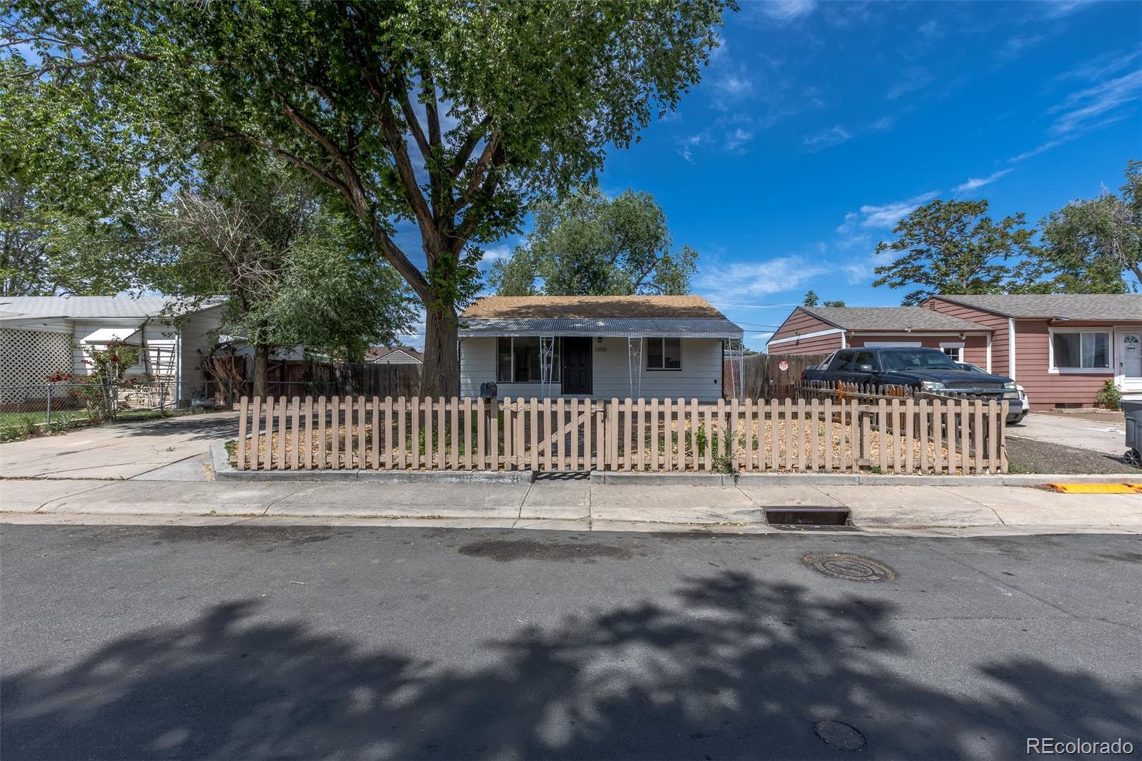 MLS Image #2 for 7855  newport street,commerce city, Colorado