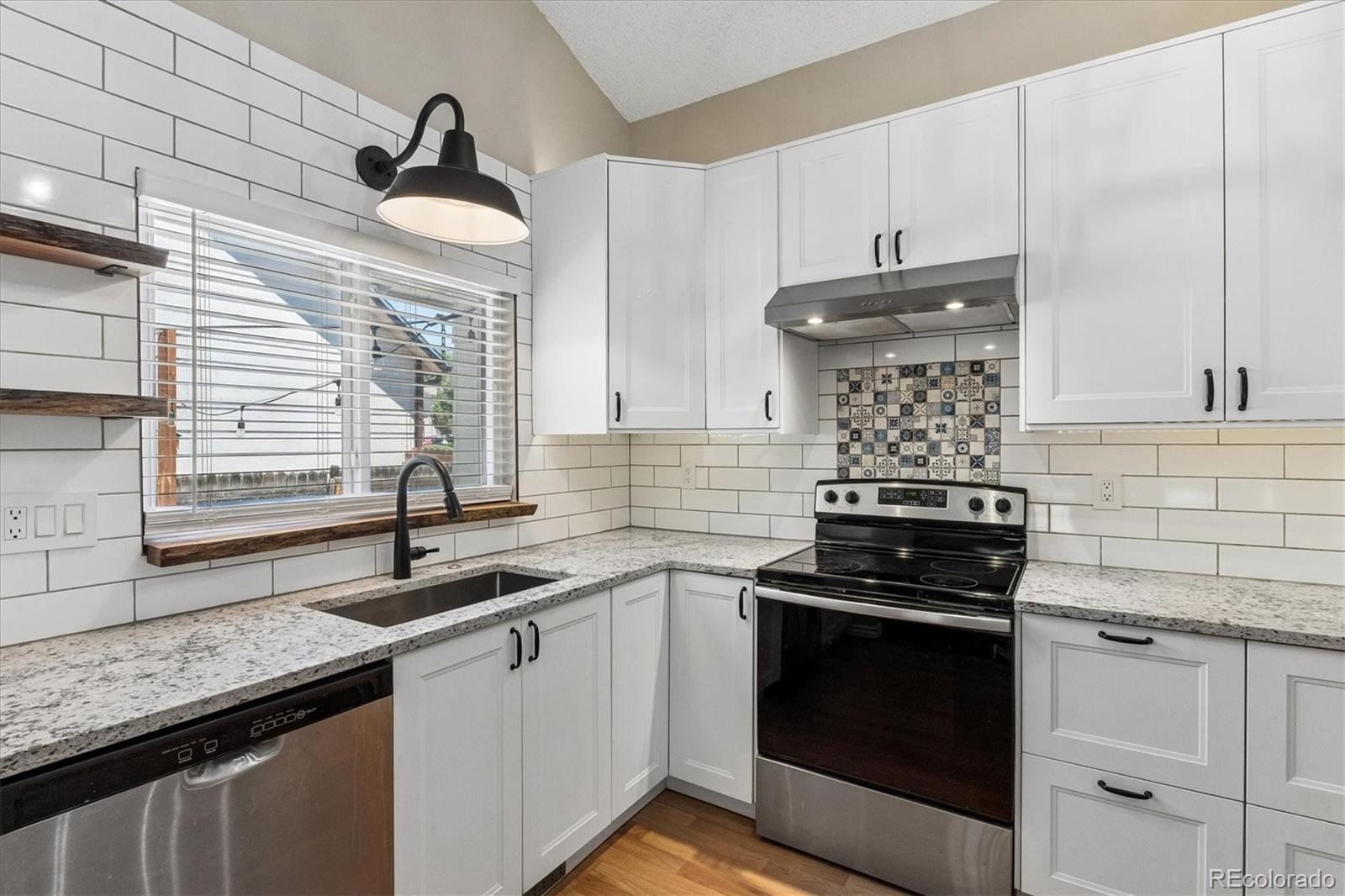 MLS Image #11 for 6080  pemberton way,colorado springs, Colorado