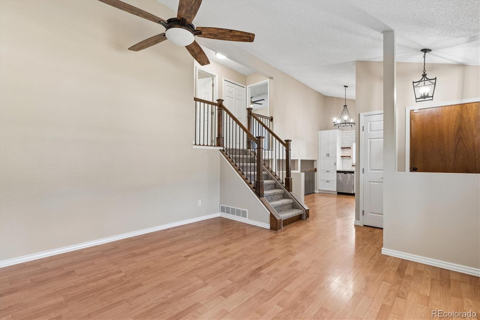 MLS Image #5 for 6080  pemberton way,colorado springs, Colorado