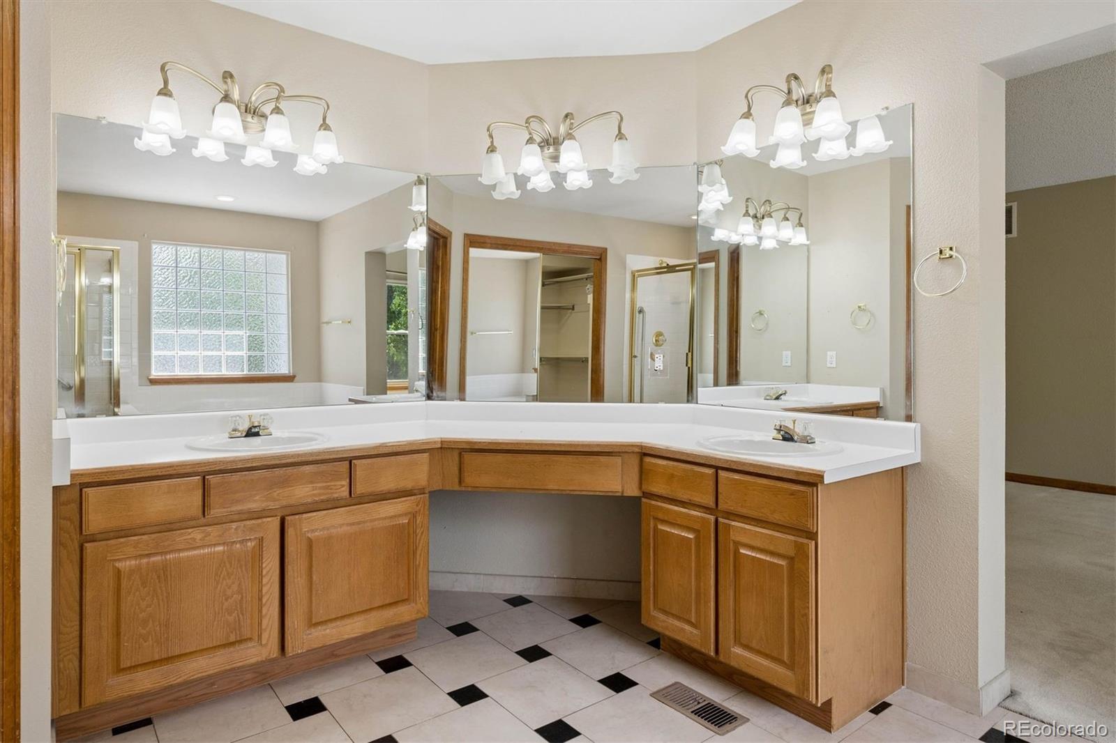 MLS Image #13 for 9245  mountain brush court,highlands ranch, Colorado