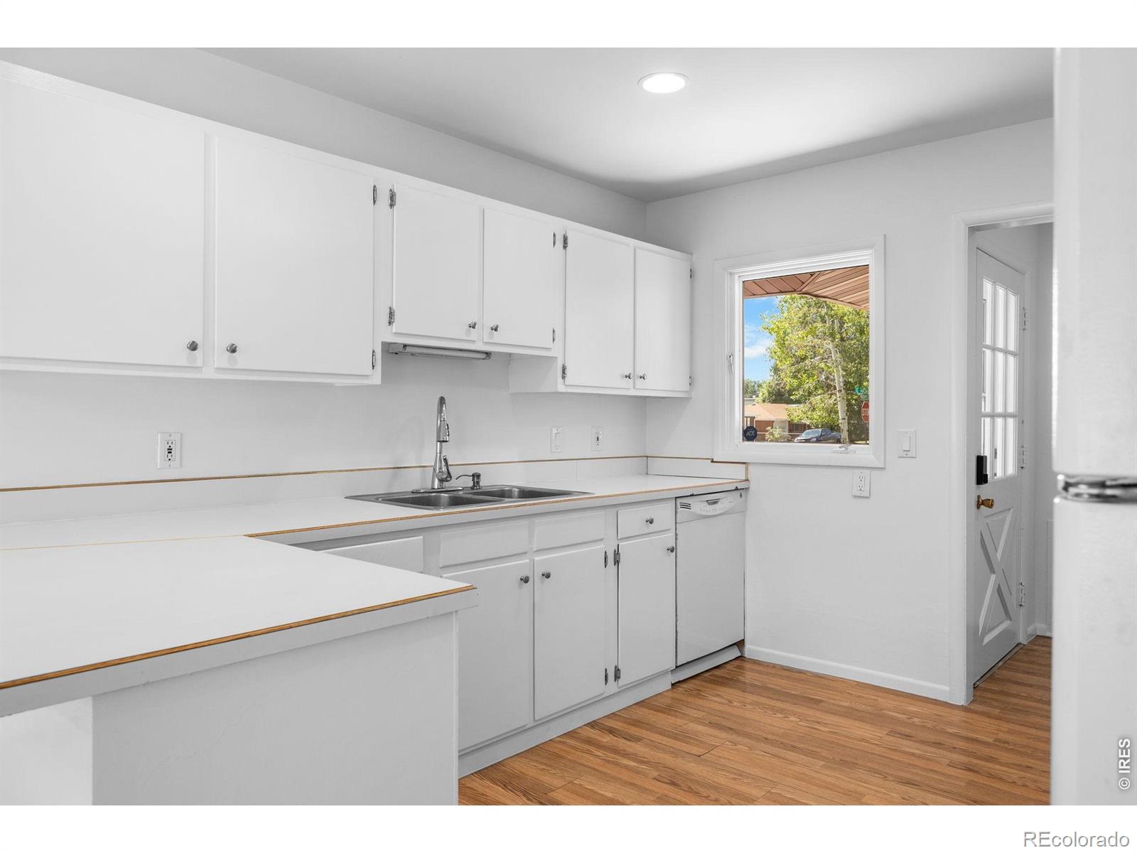 MLS Image #14 for 1603  emery street,longmont, Colorado