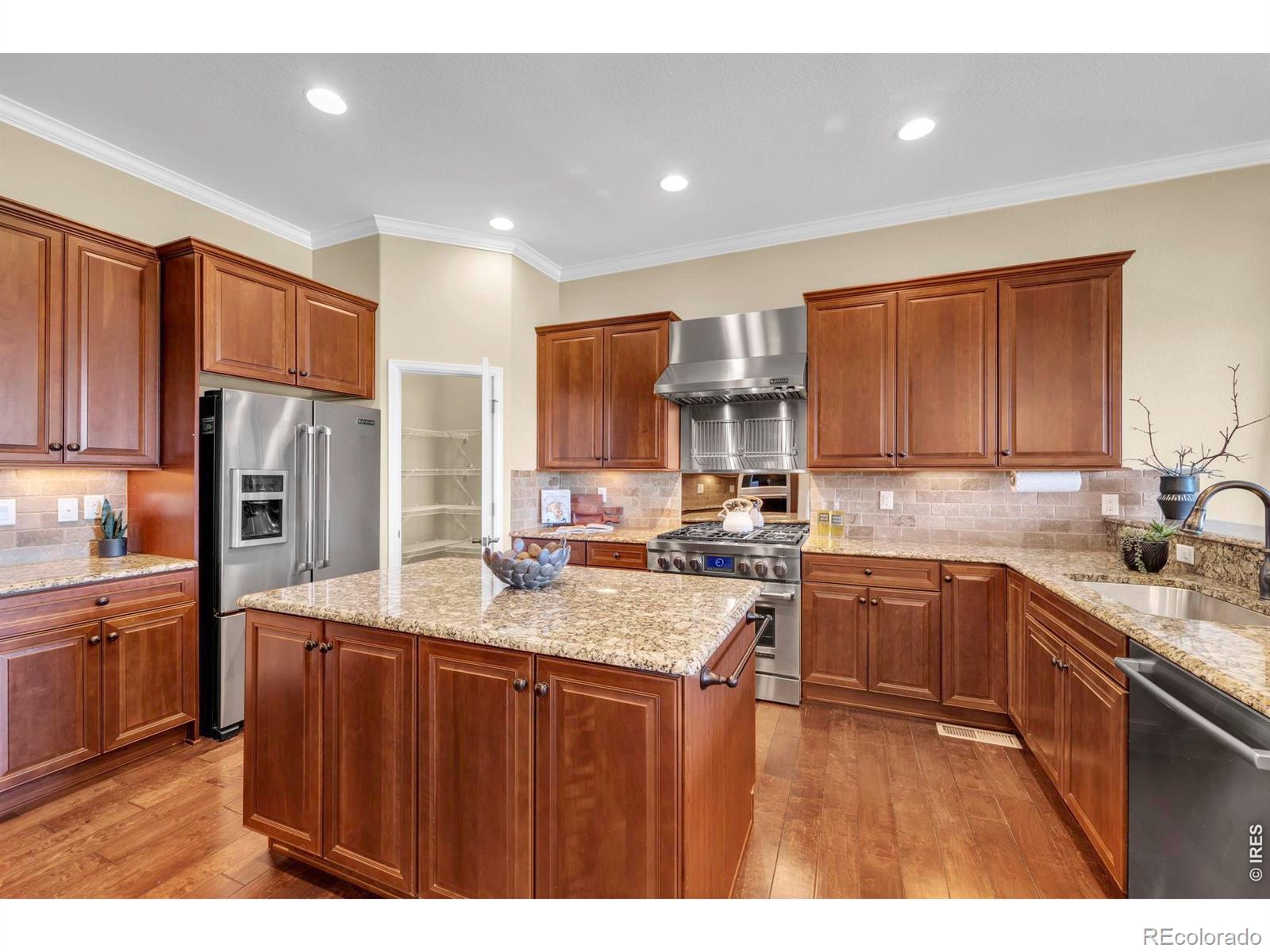 MLS Image #13 for 16005  quandary loop,broomfield, Colorado