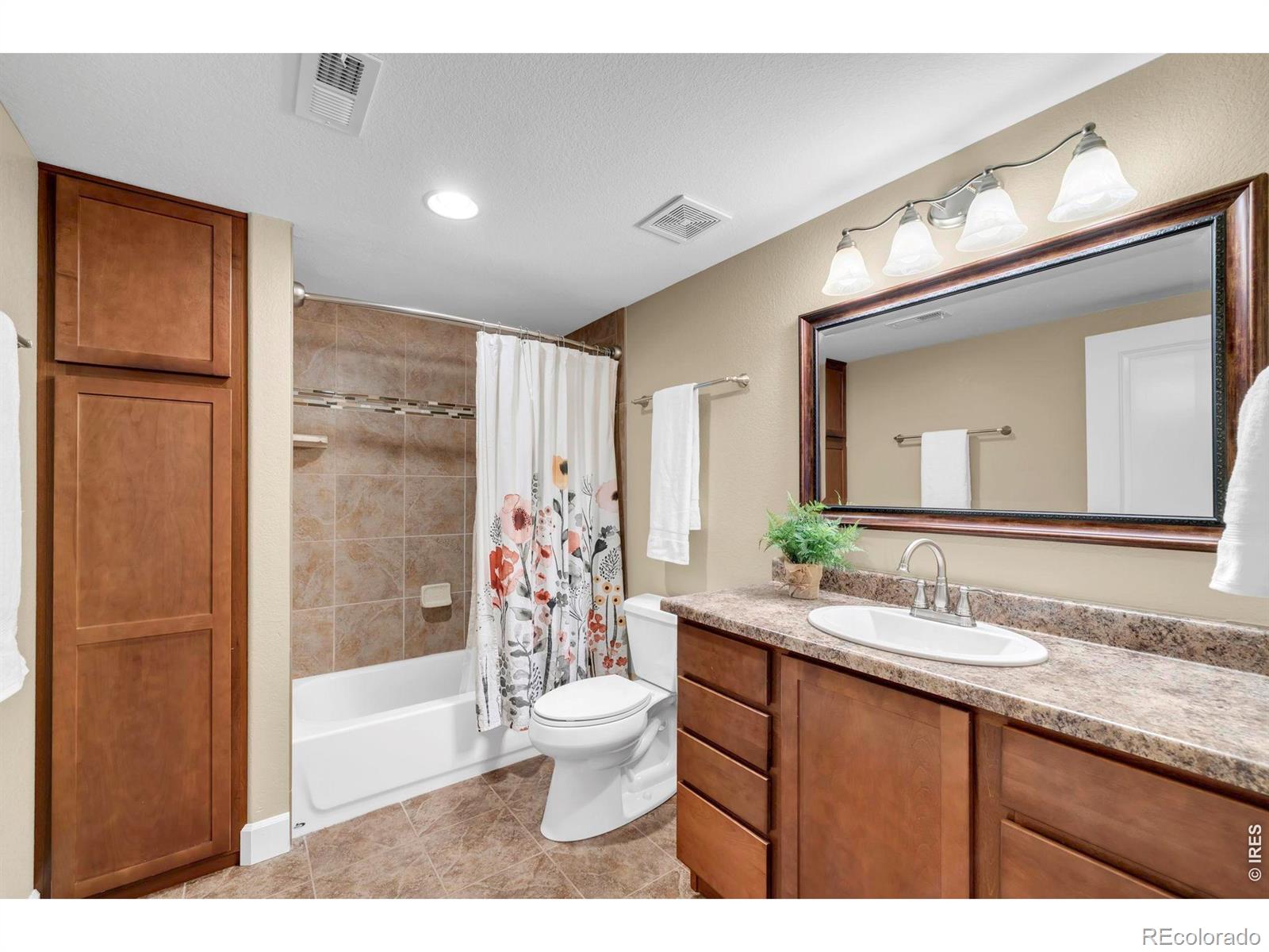 MLS Image #36 for 16005  quandary loop,broomfield, Colorado