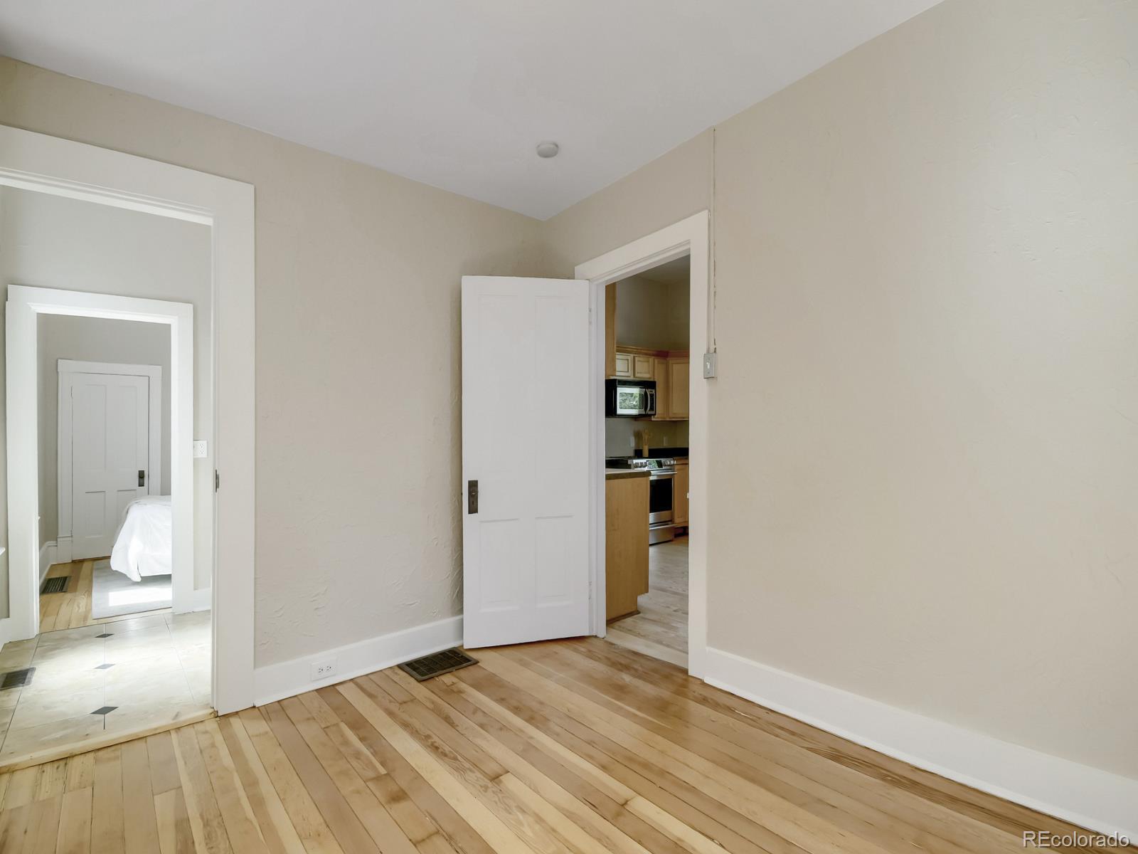 MLS Image #22 for 2127 w 33rd avenue,denver, Colorado