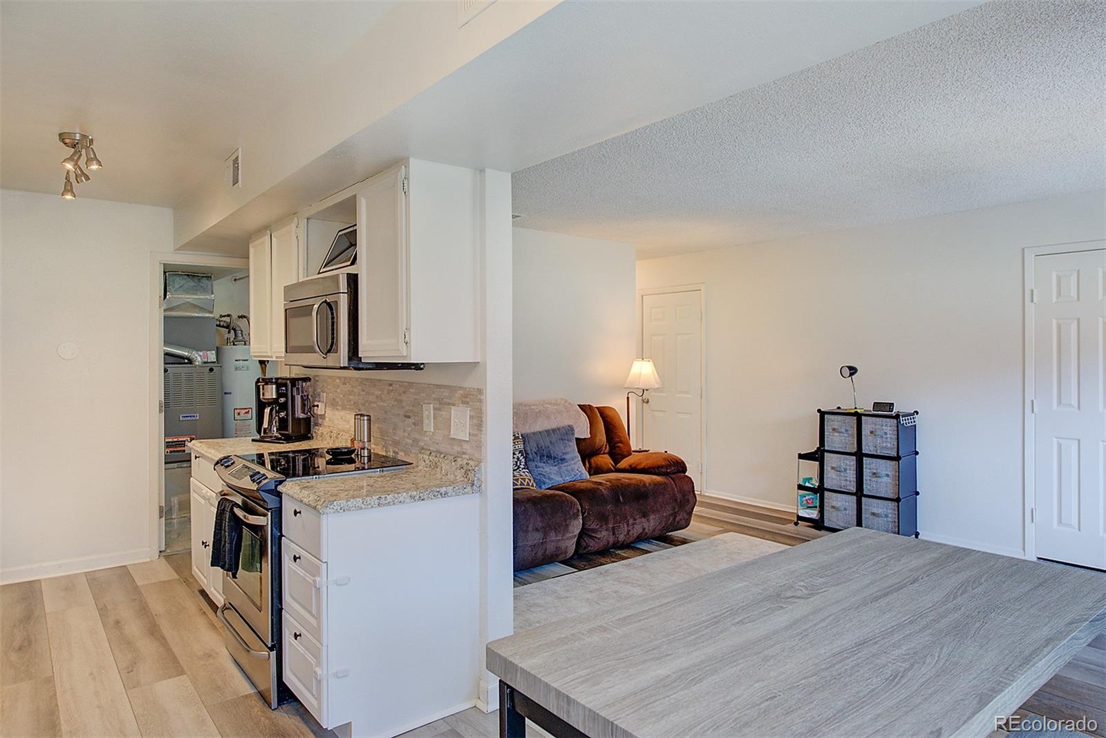 MLS Image #10 for 9906  orangewood drive,thornton, Colorado