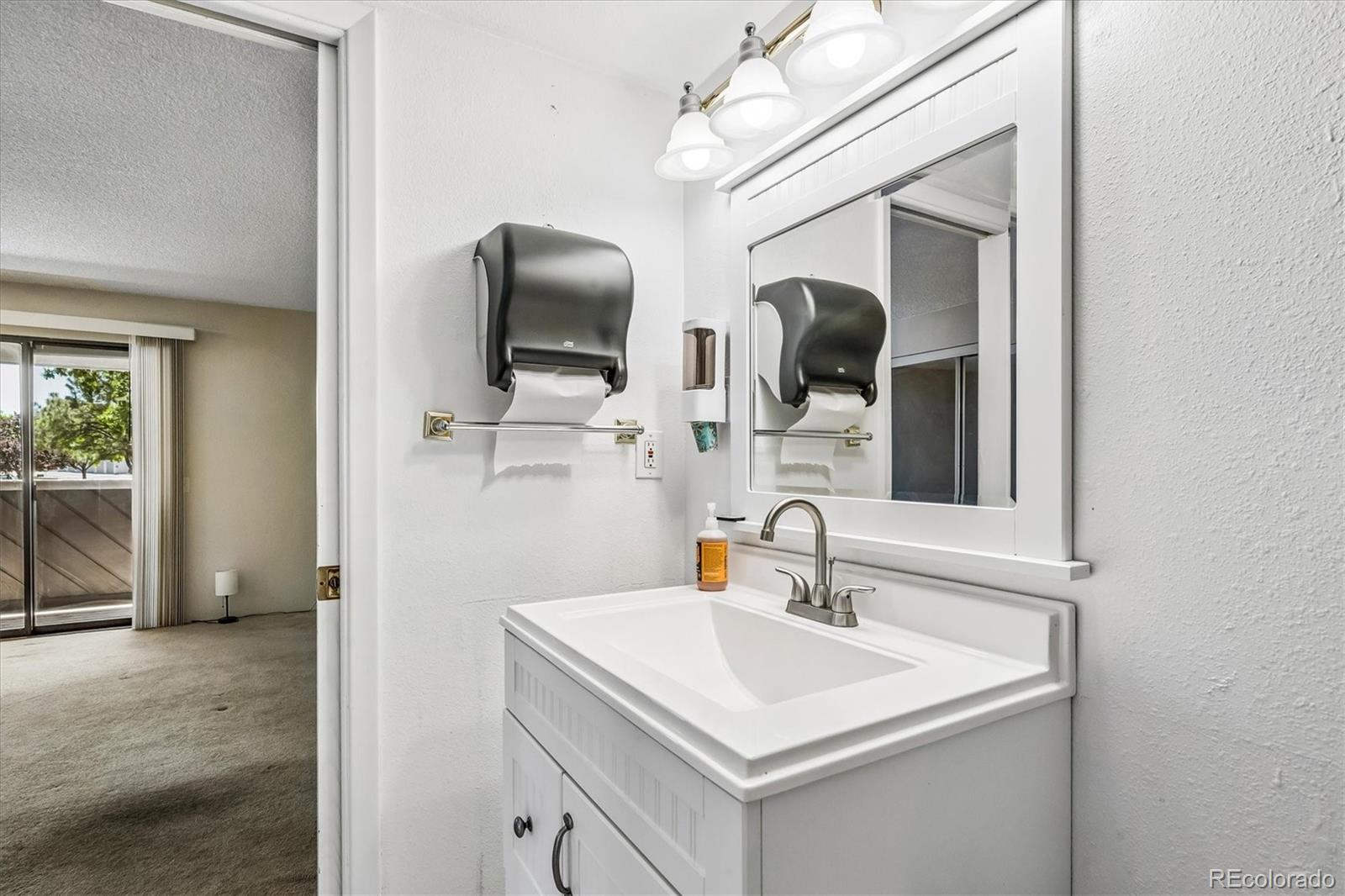MLS Image #16 for 9887 e peakview avenue f07,englewood, Colorado