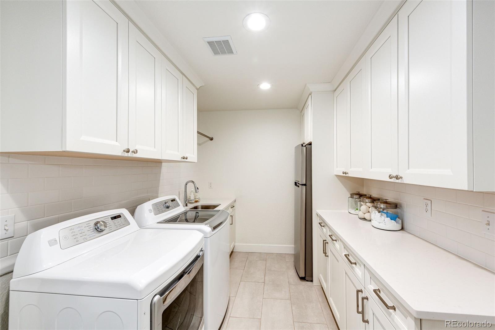 MLS Image #28 for 2981  newbury court,littleton, Colorado