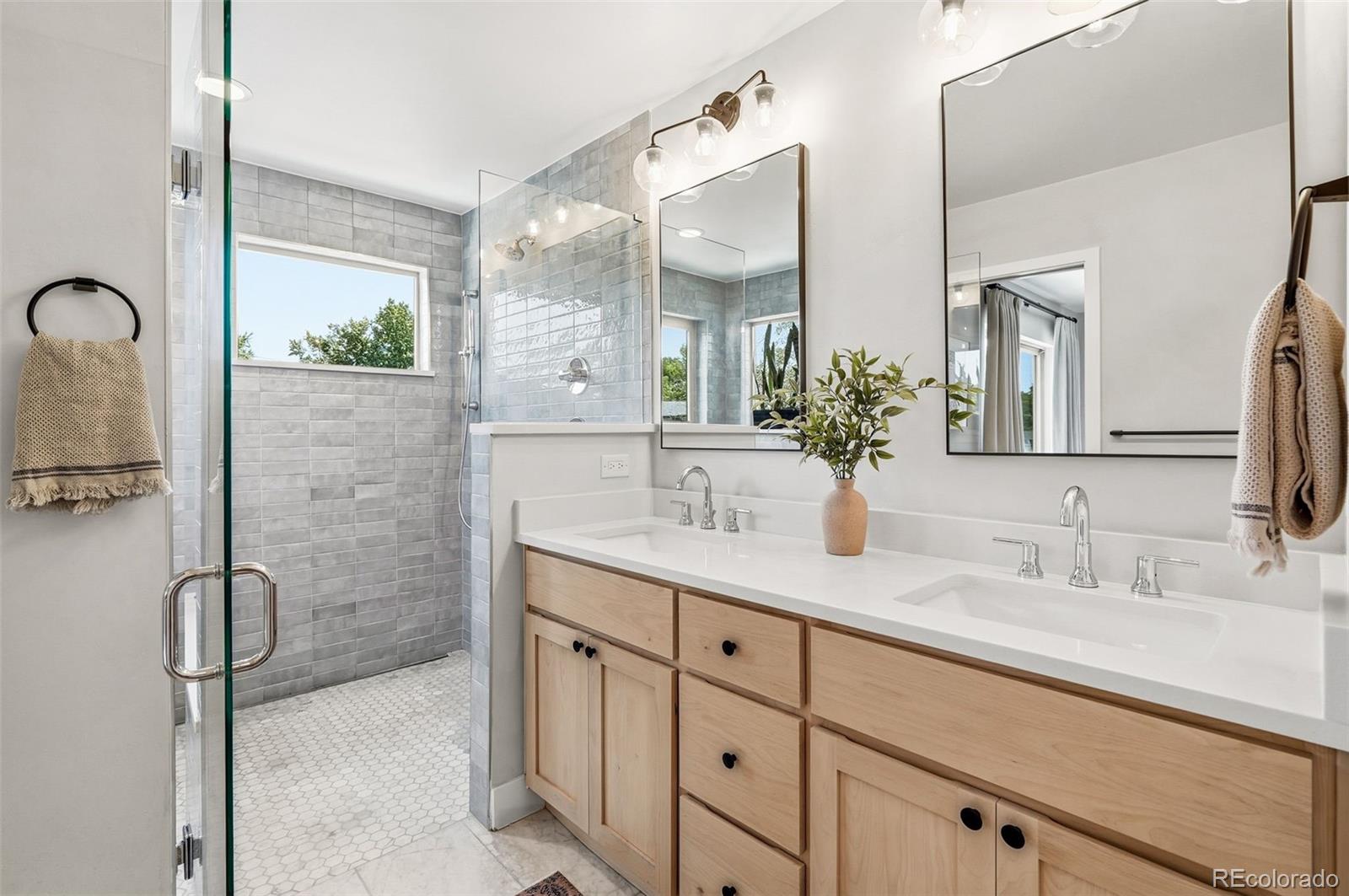 MLS Image #23 for 4222 n raleigh street,denver, Colorado