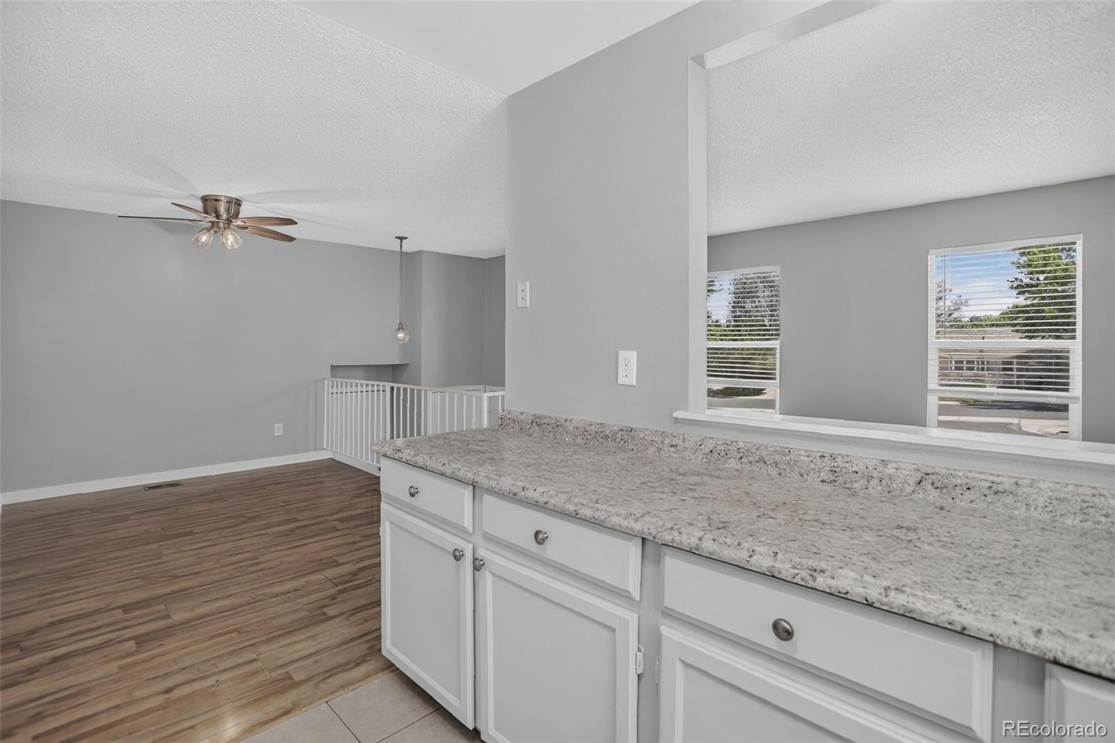 MLS Image #10 for 19743 e oxford drive,aurora, Colorado