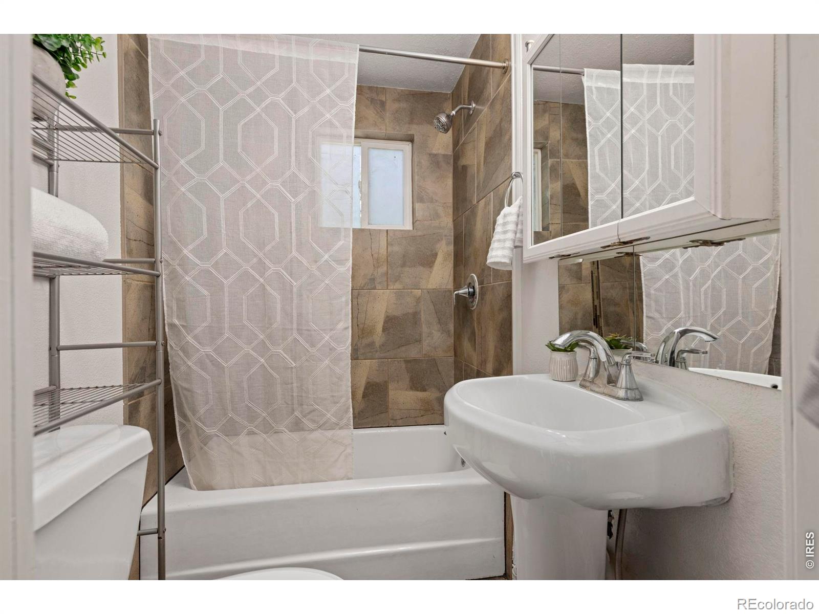 MLS Image #13 for 1225  pleasant acres drive,evans, Colorado