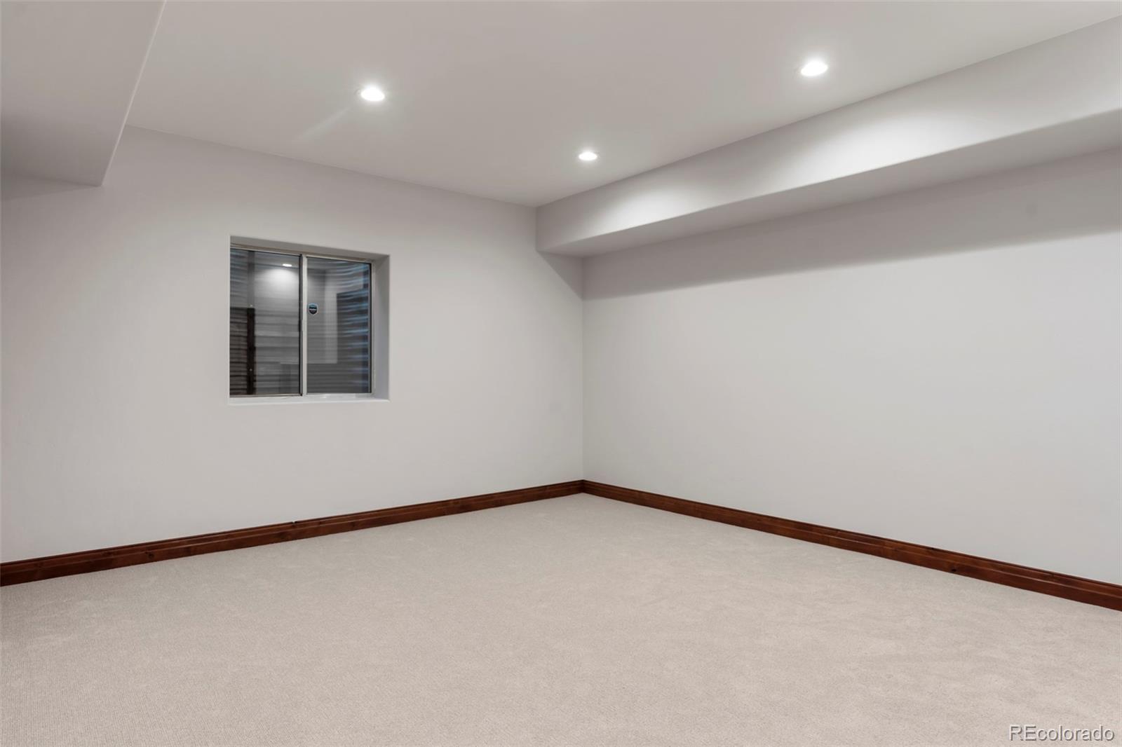 MLS Image #29 for 1026 s cook street,denver, Colorado