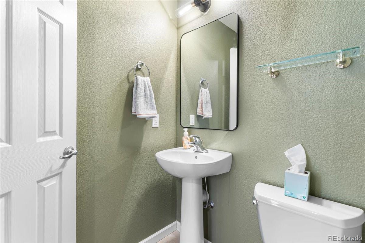MLS Image #14 for 22036 e jamison place,aurora, Colorado