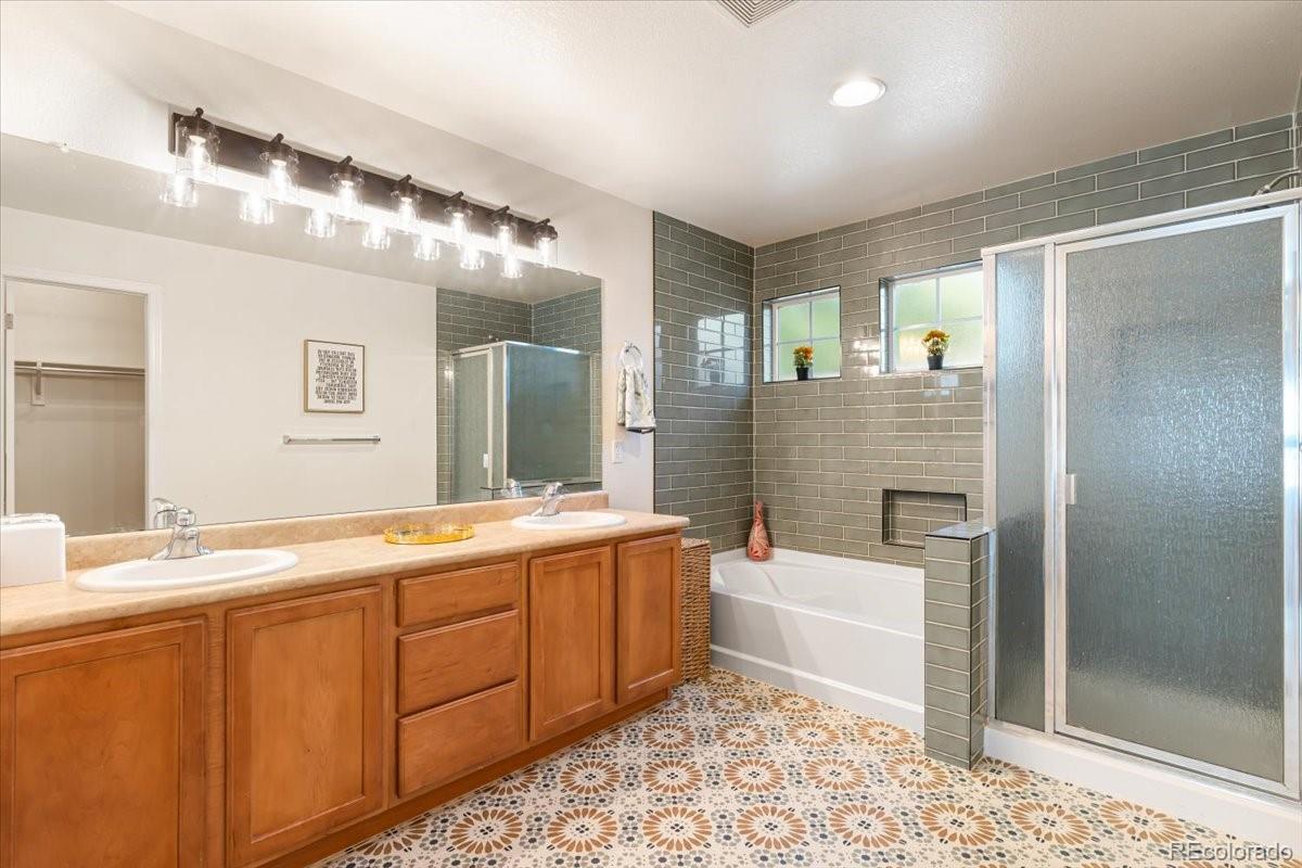MLS Image #18 for 22036 e jamison place,aurora, Colorado