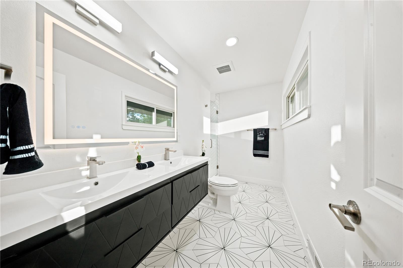 MLS Image #17 for 4860 e harvard lane,denver, Colorado