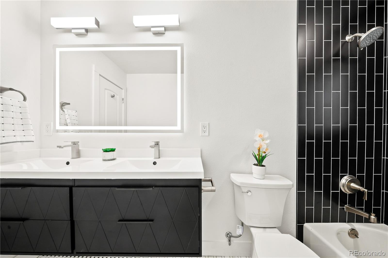 MLS Image #22 for 4860 e harvard lane,denver, Colorado