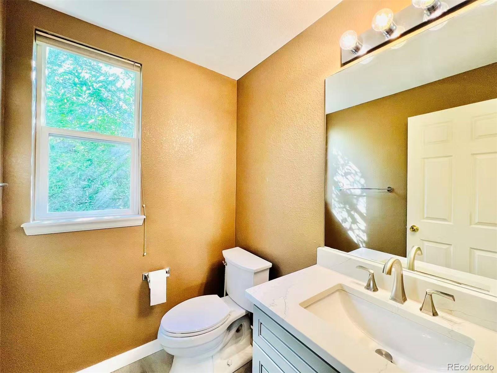 MLS Image #12 for 22668 e lake place,aurora, Colorado