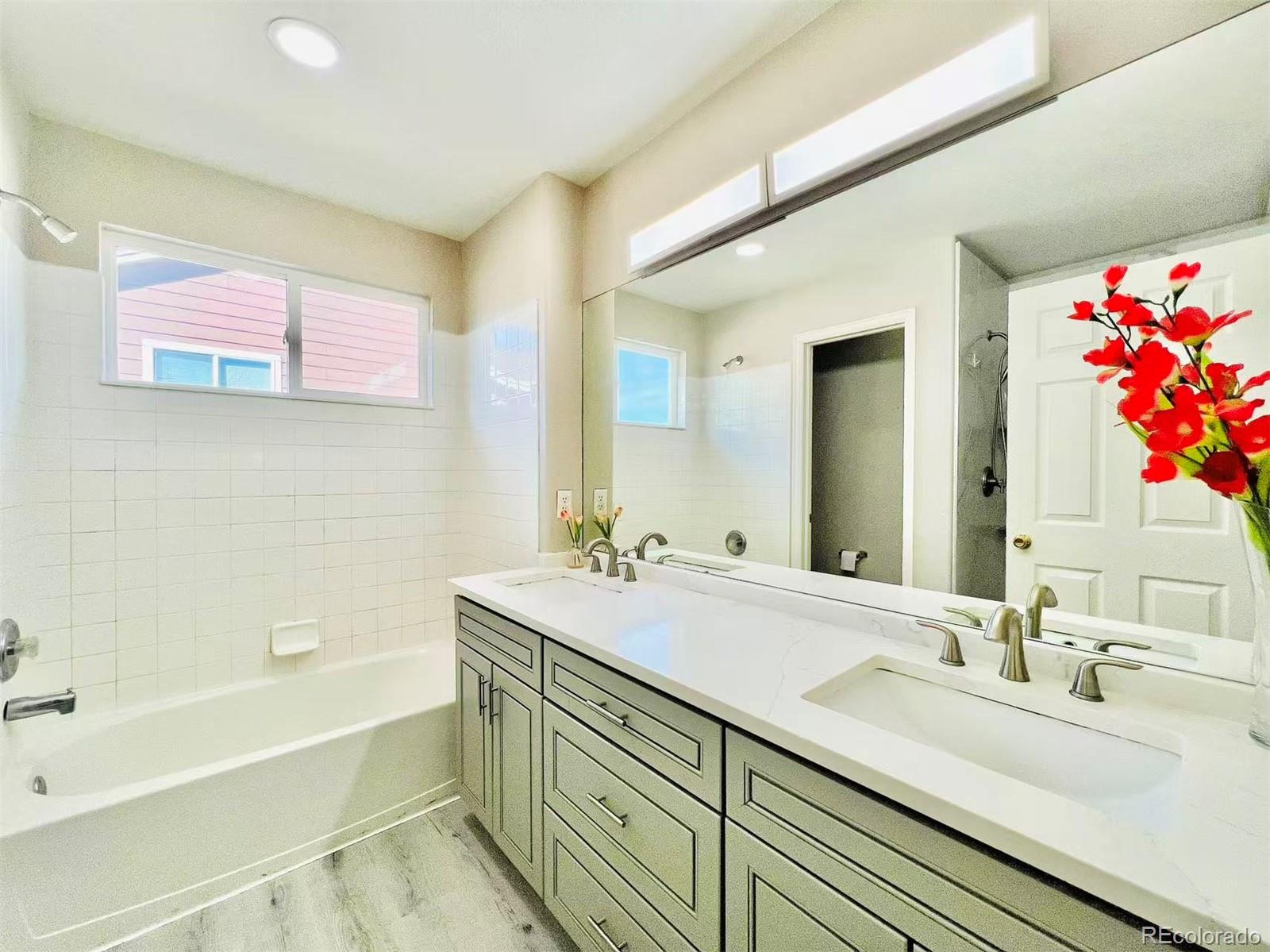 MLS Image #27 for 22668 e lake place,aurora, Colorado