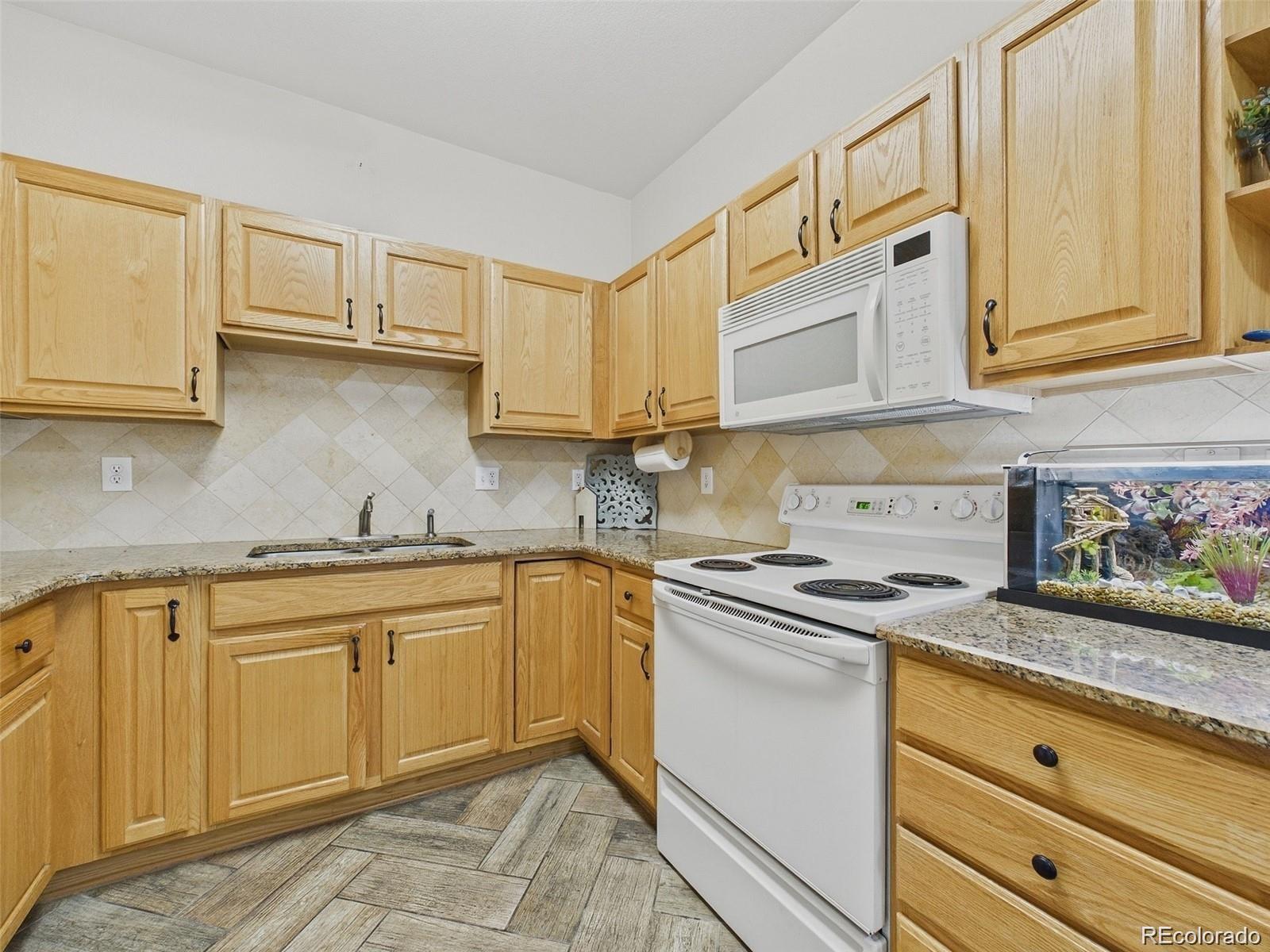 MLS Image #7 for 2896 w riverwalk circle a112,littleton, Colorado