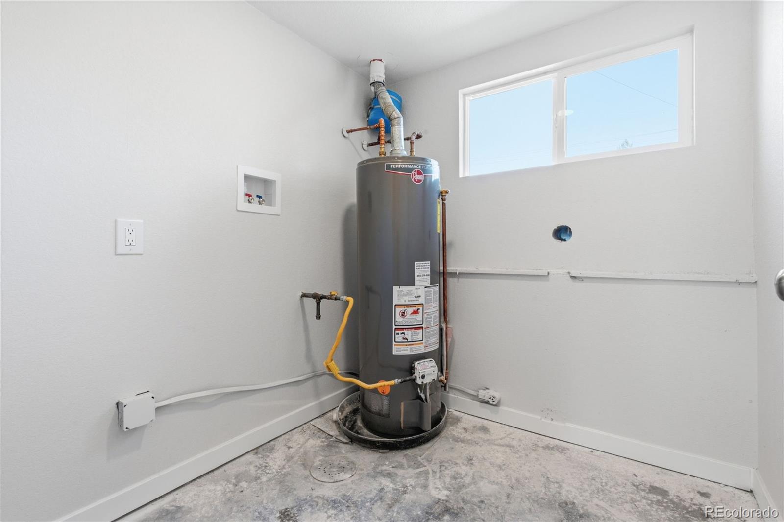 MLS Image #13 for 672  elkhart street,aurora, Colorado