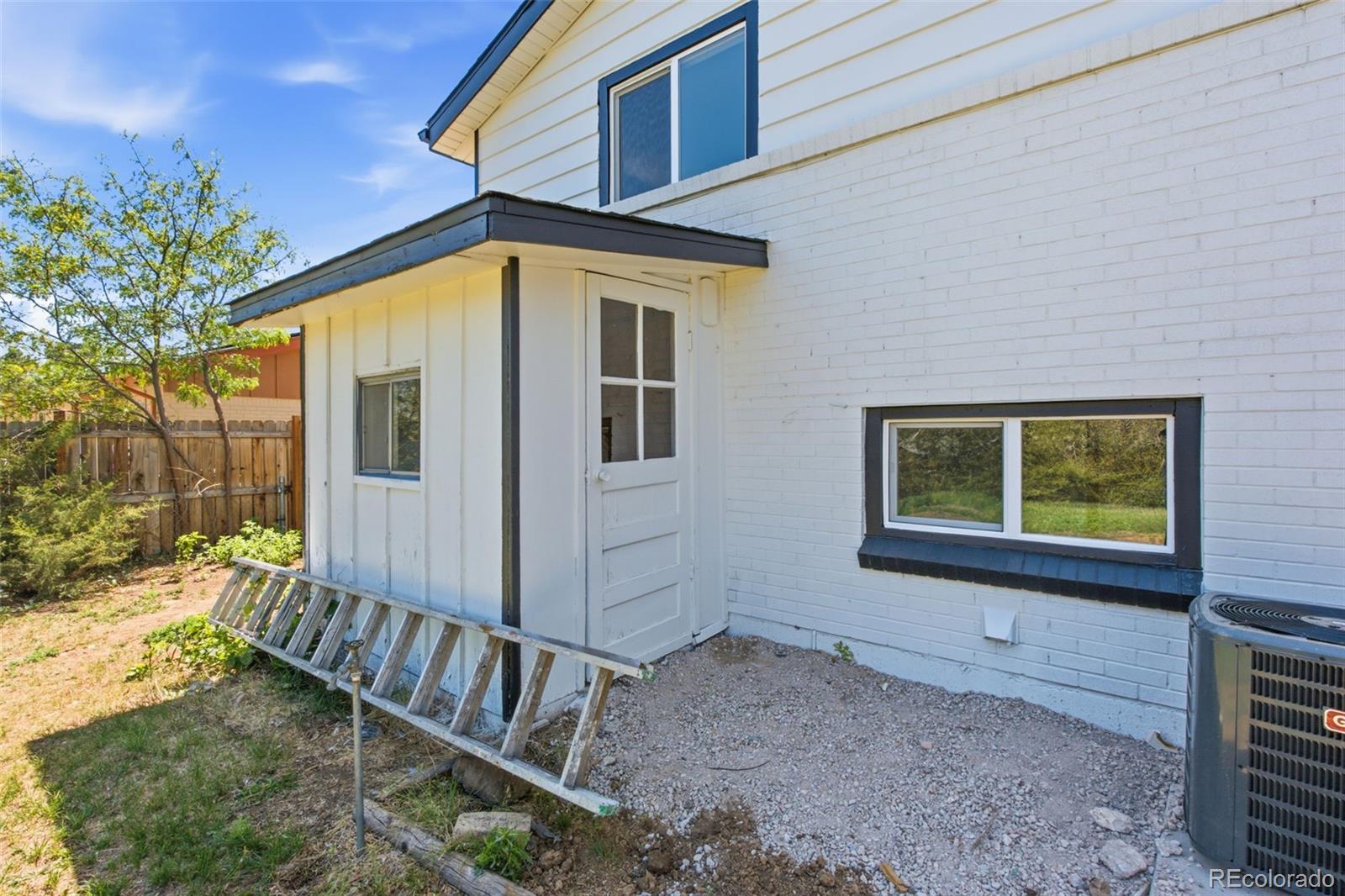 MLS Image #15 for 672  elkhart street,aurora, Colorado
