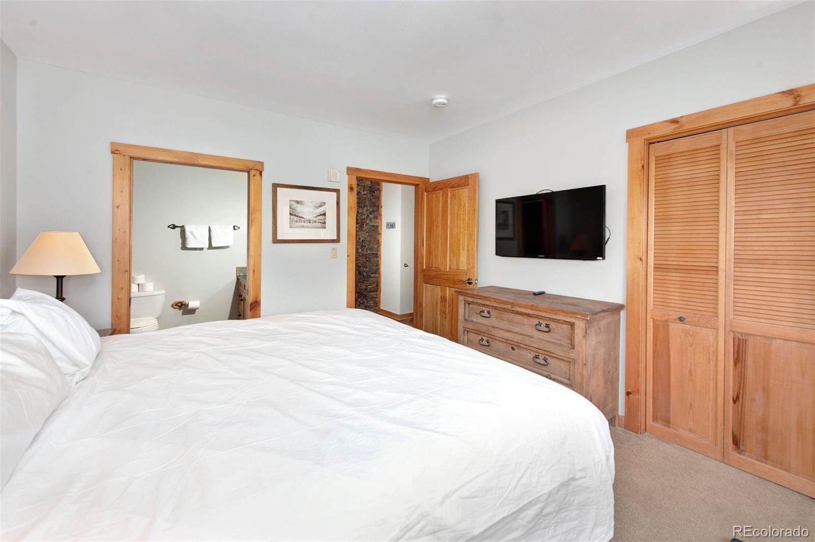 MLS Image #17 for 100  dercum square,keystone, Colorado