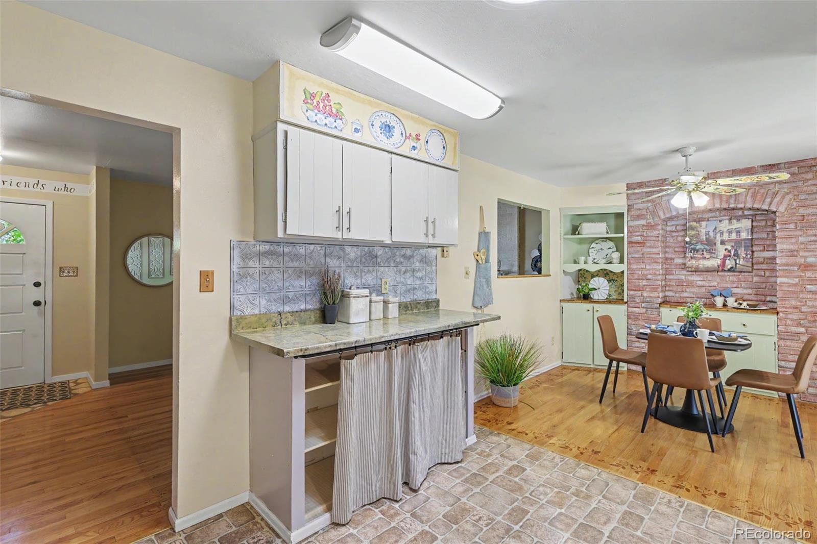 MLS Image #6 for 1011 n chelton road,colorado springs, Colorado
