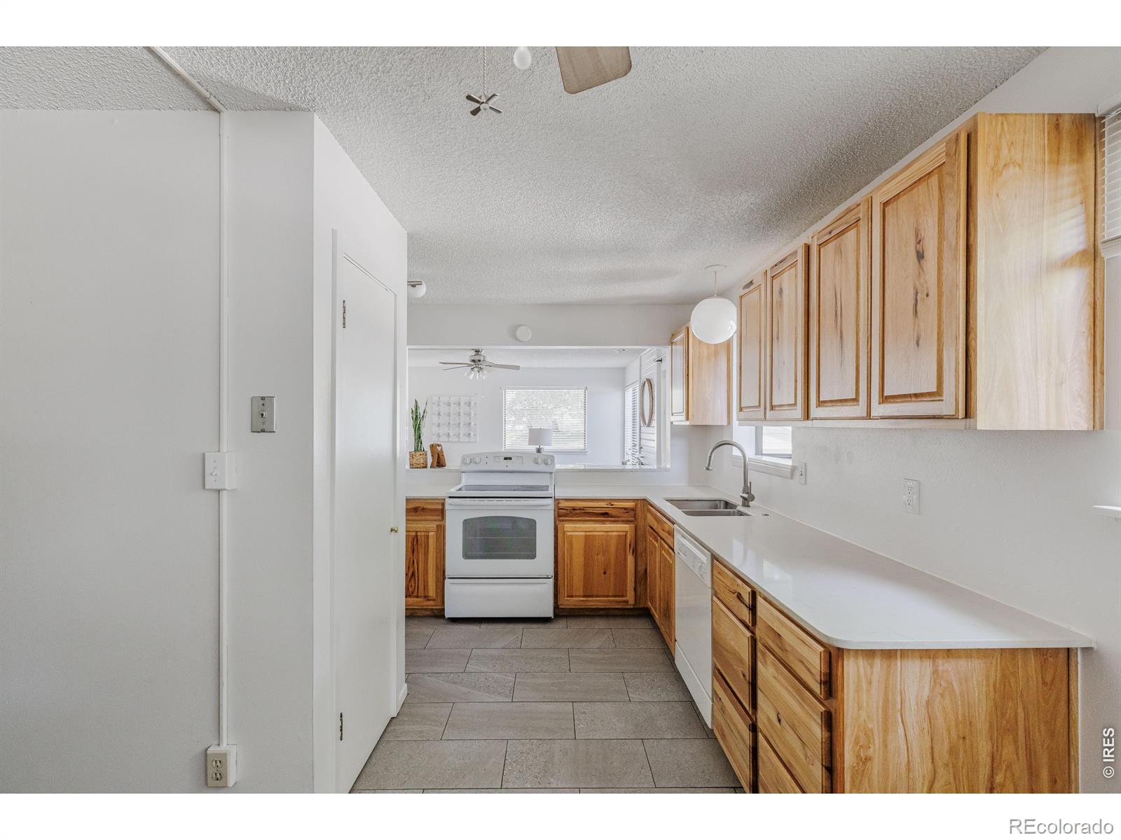 MLS Image #6 for 8011  countryside park,niwot, Colorado