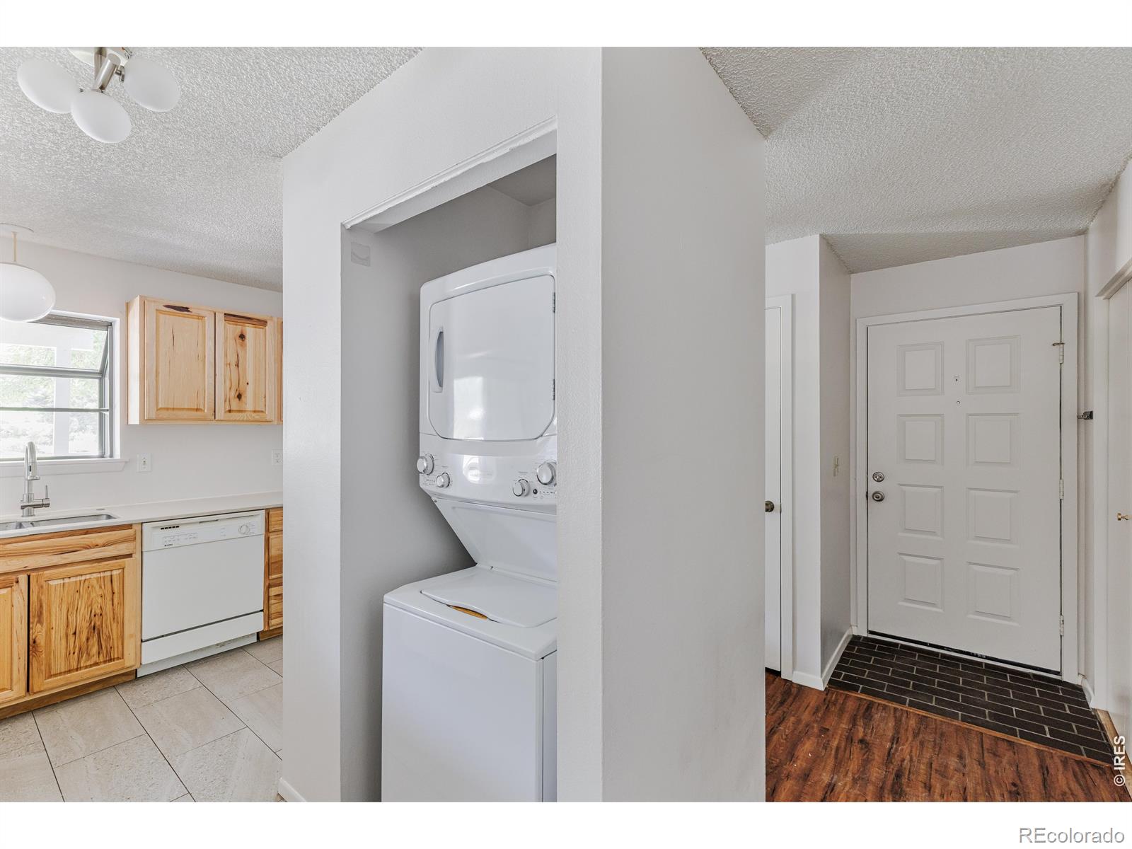 MLS Image #9 for 8011  countryside park,niwot, Colorado