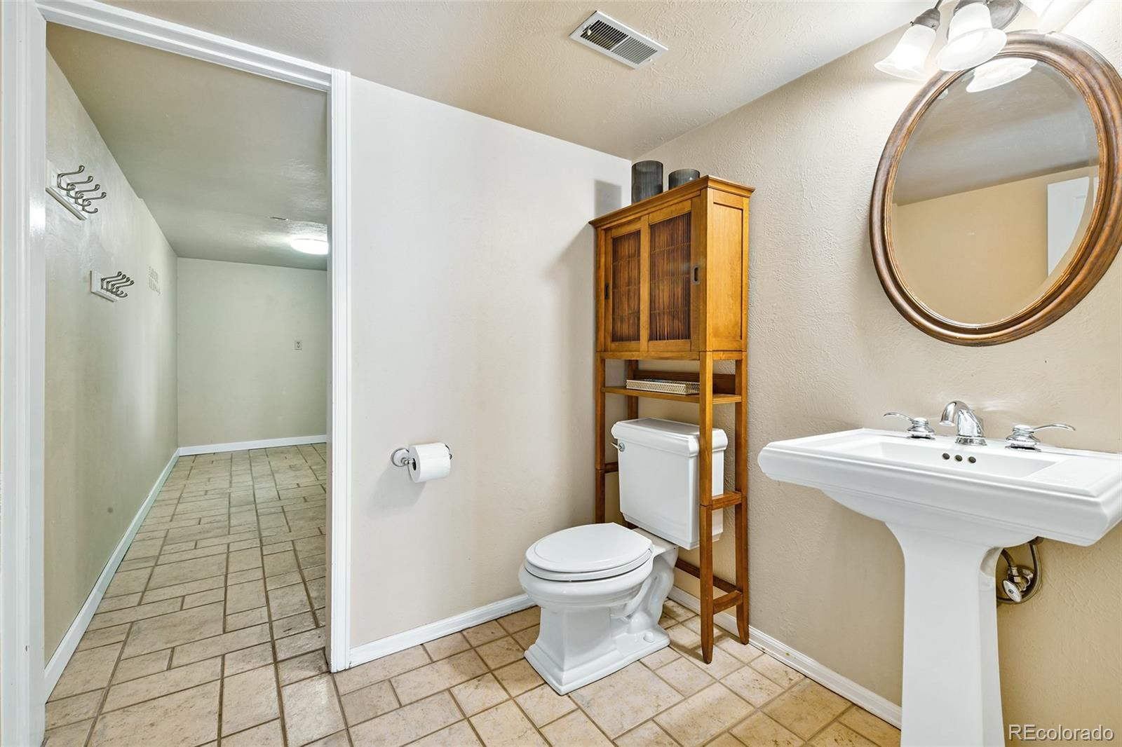 MLS Image #16 for 160  clubridge place,colorado springs, Colorado