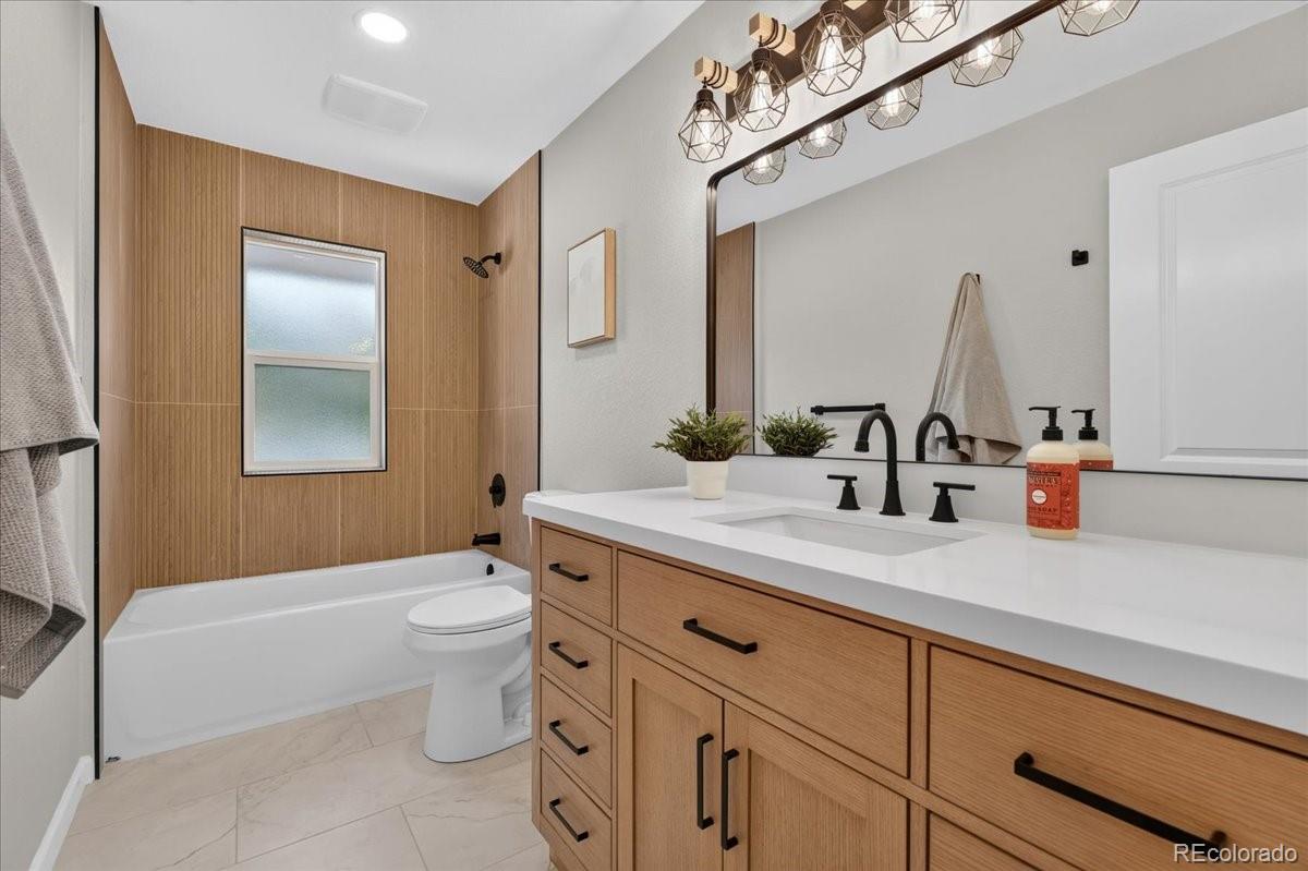 MLS Image #24 for 2295 s beeler way,denver, Colorado