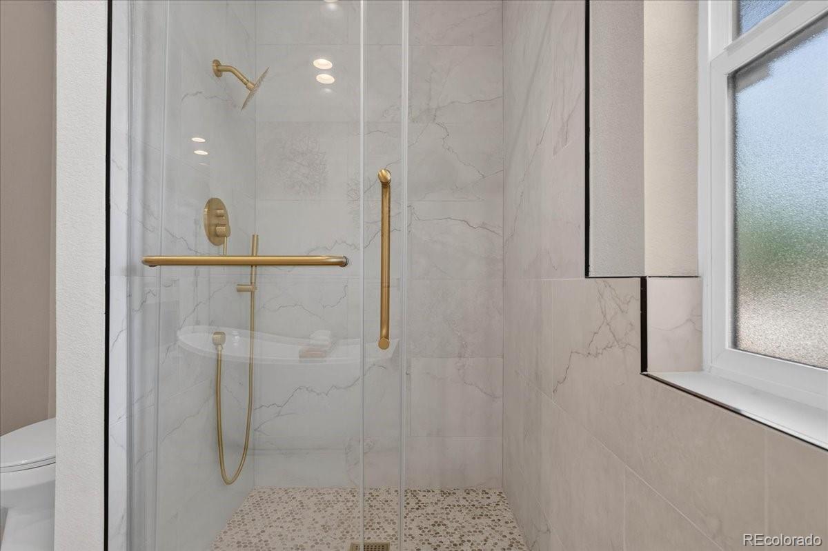 MLS Image #33 for 2295 s beeler way,denver, Colorado