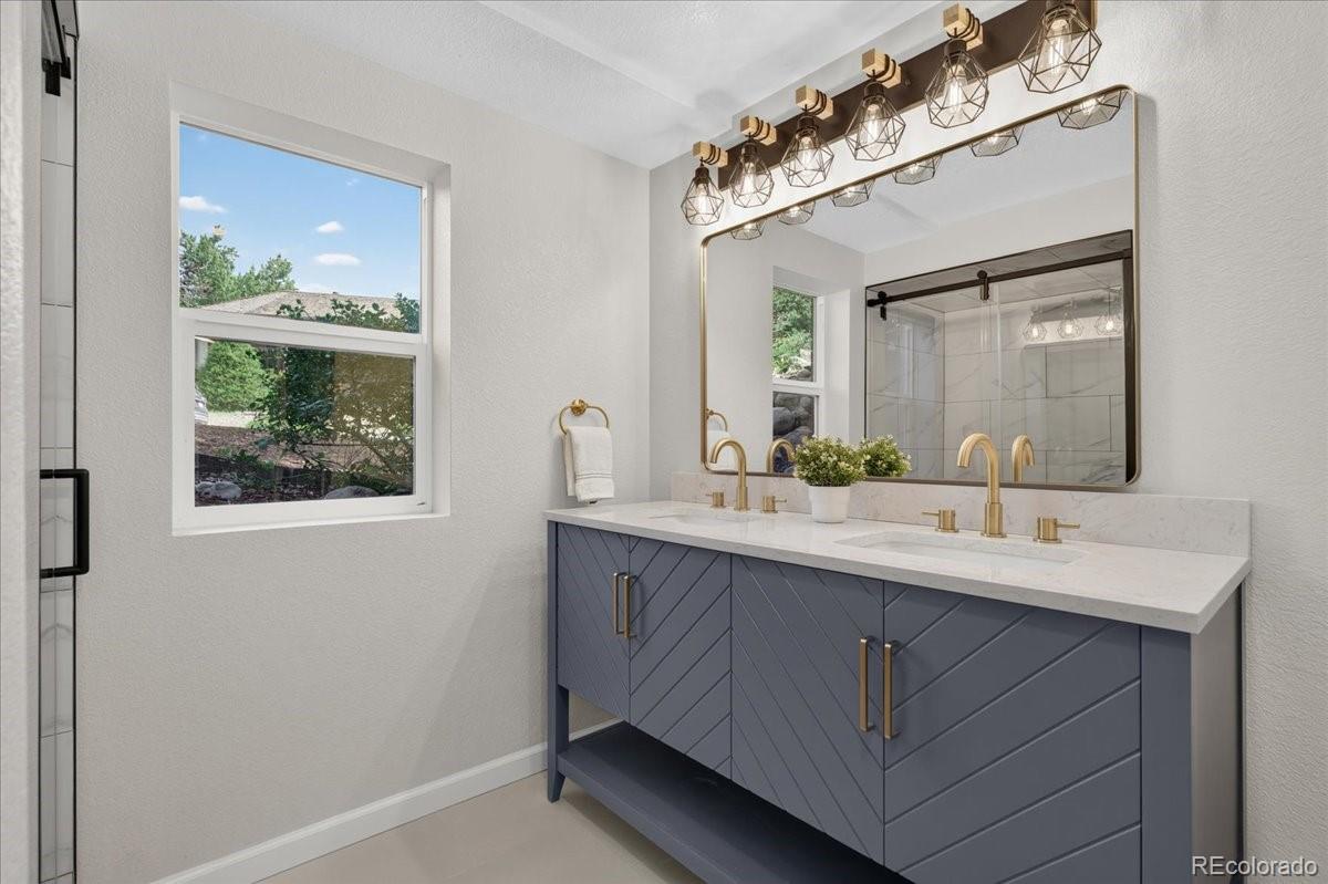 MLS Image #37 for 2295 s beeler way,denver, Colorado