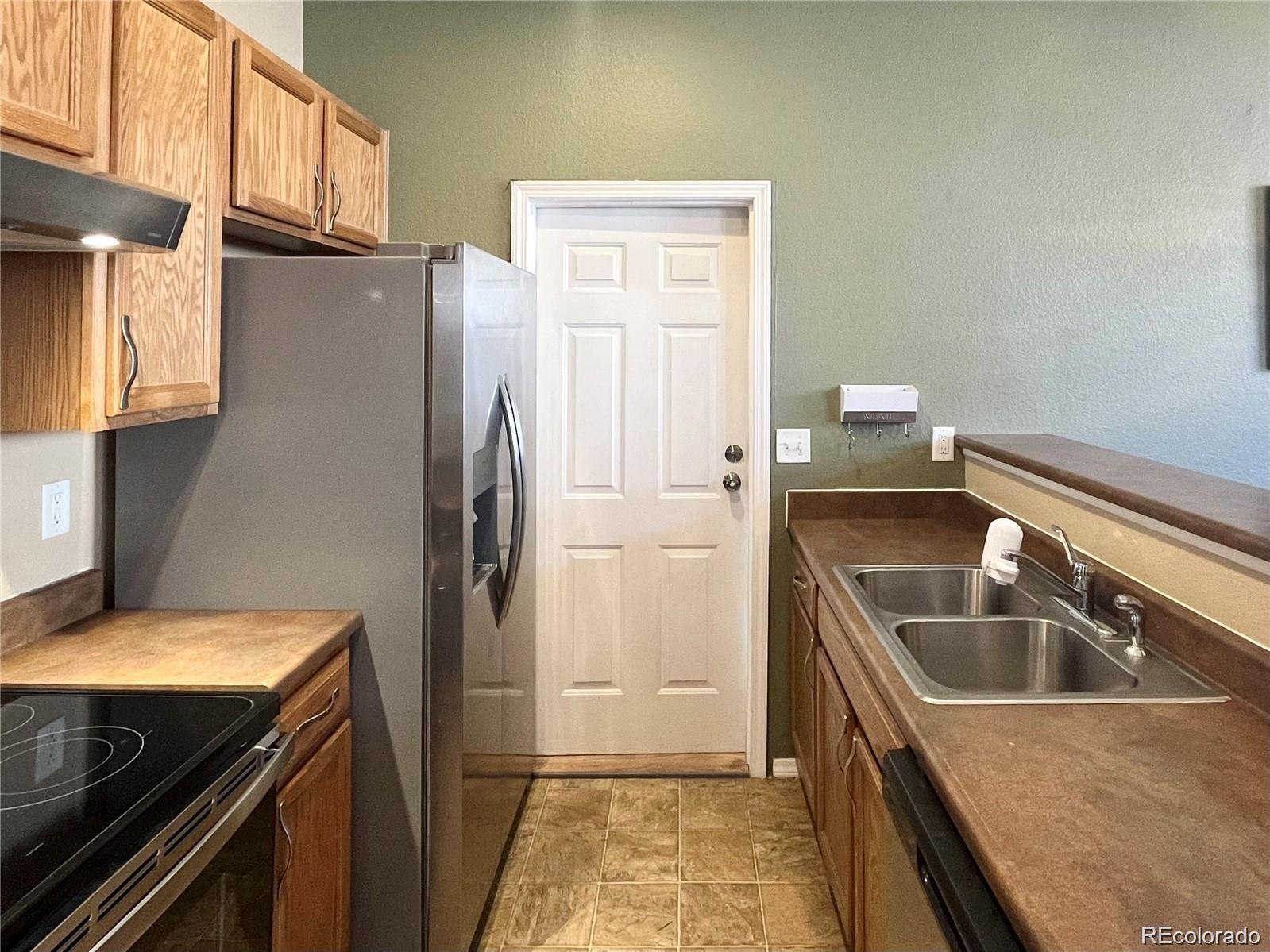 MLS Image #7 for 6725 s winnipeg circle,aurora, Colorado