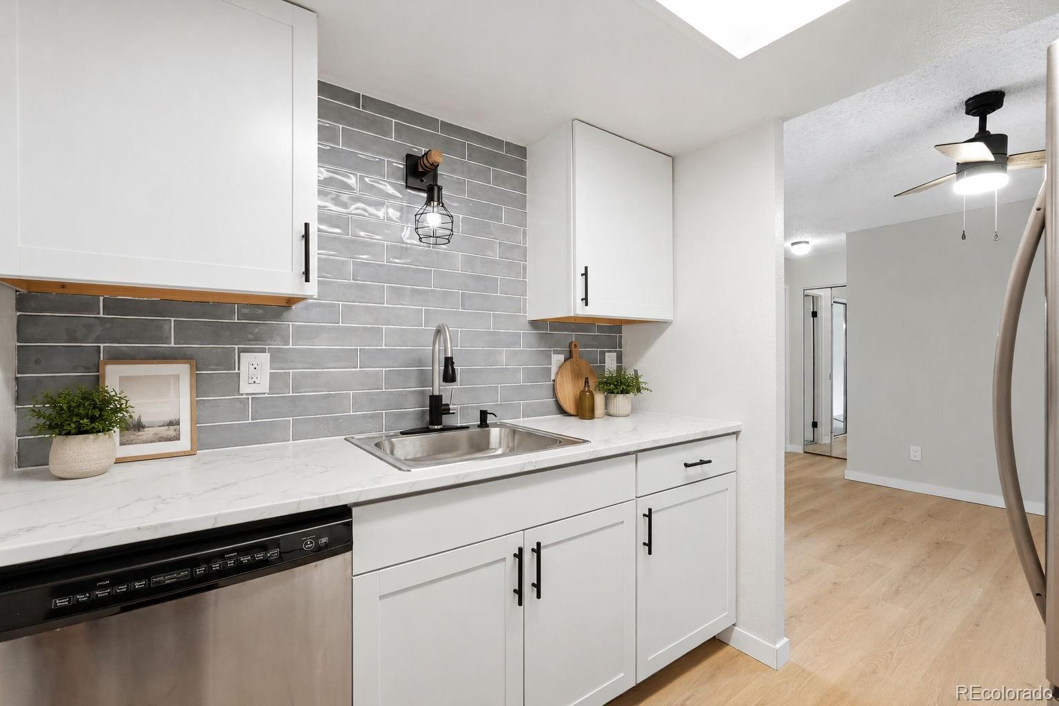 MLS Image #1 for 1150  golden circle 305,golden, Colorado