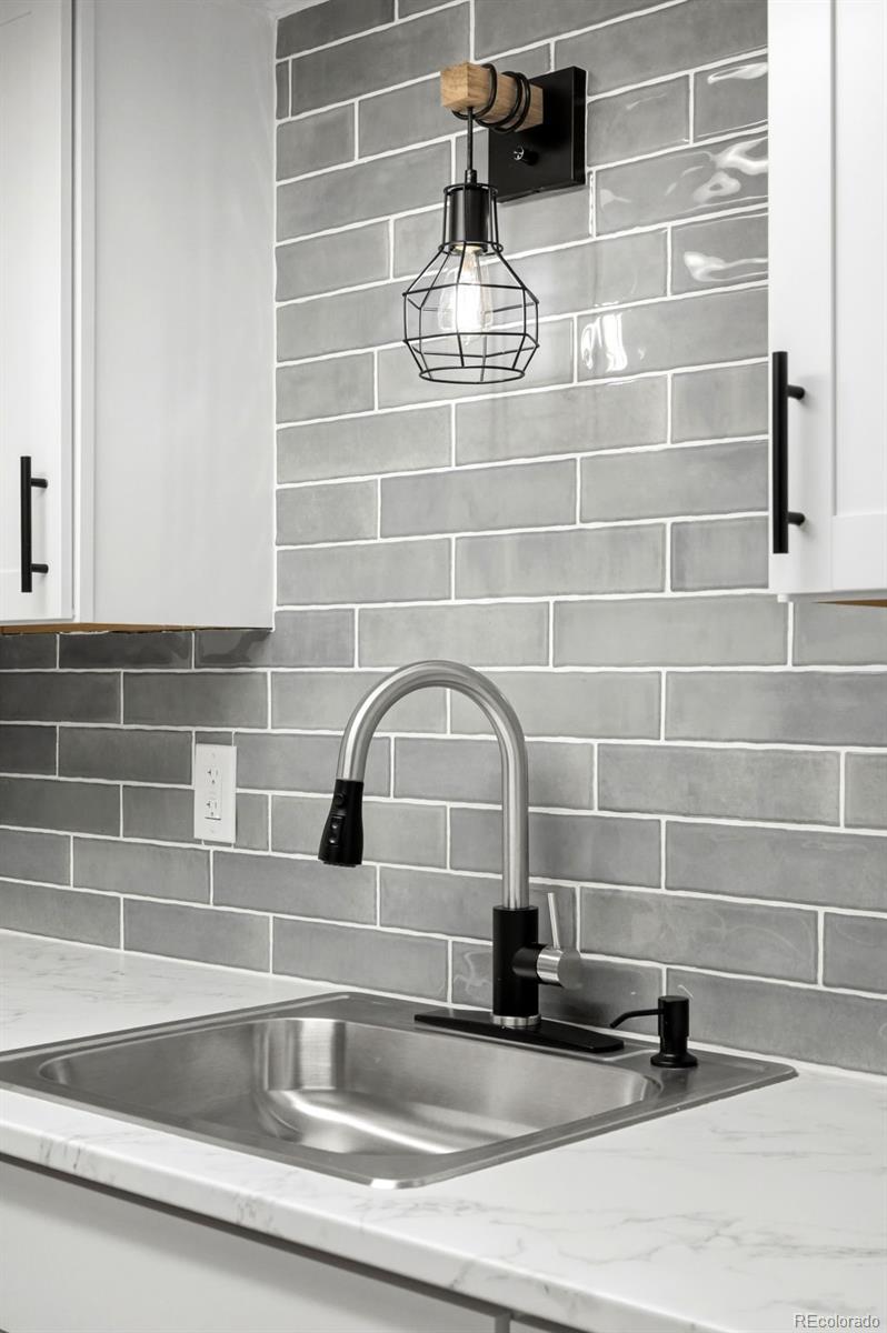 MLS Image #5 for 1150  golden circle 305,golden, Colorado
