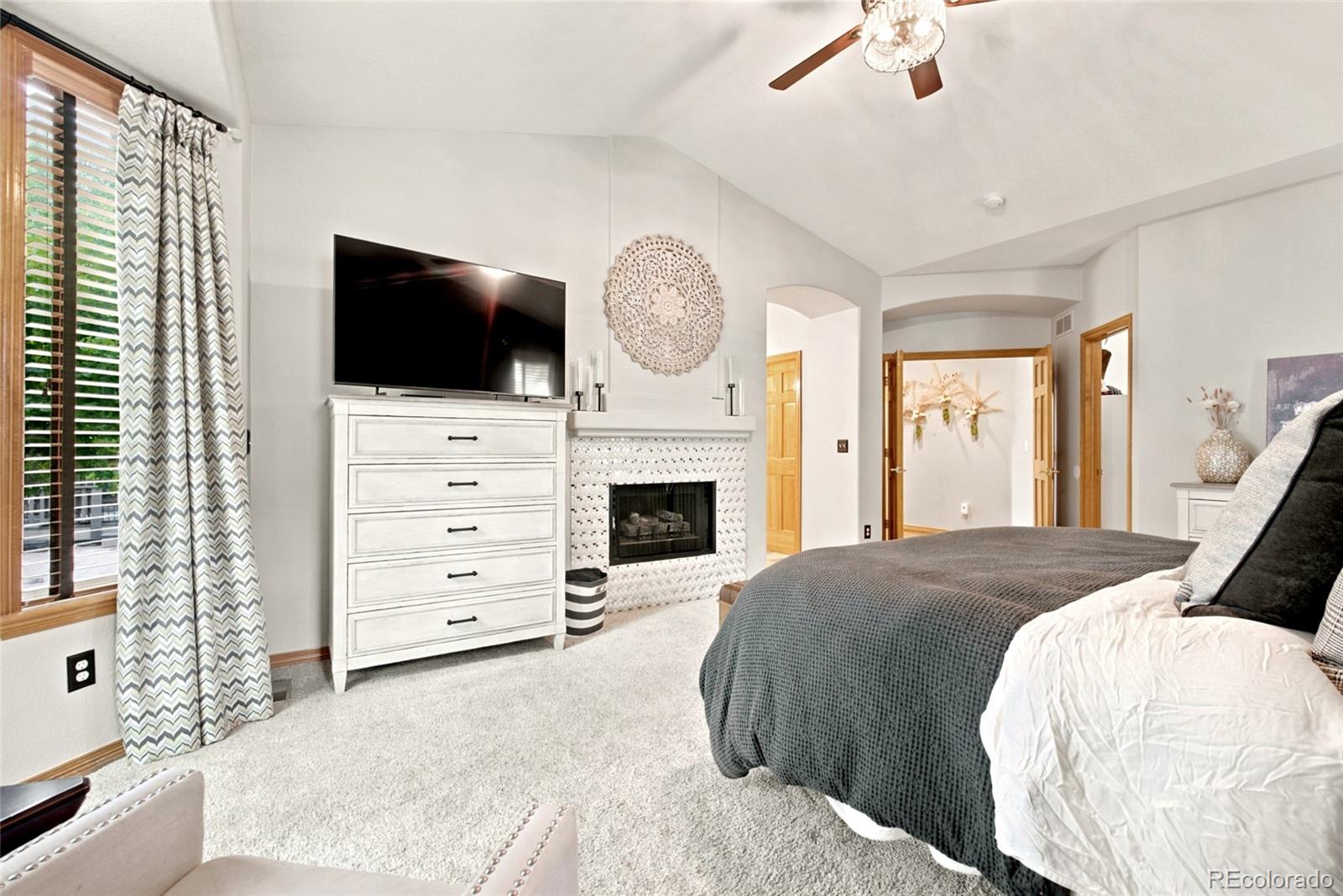 MLS Image #17 for 9505 s field way,littleton, Colorado