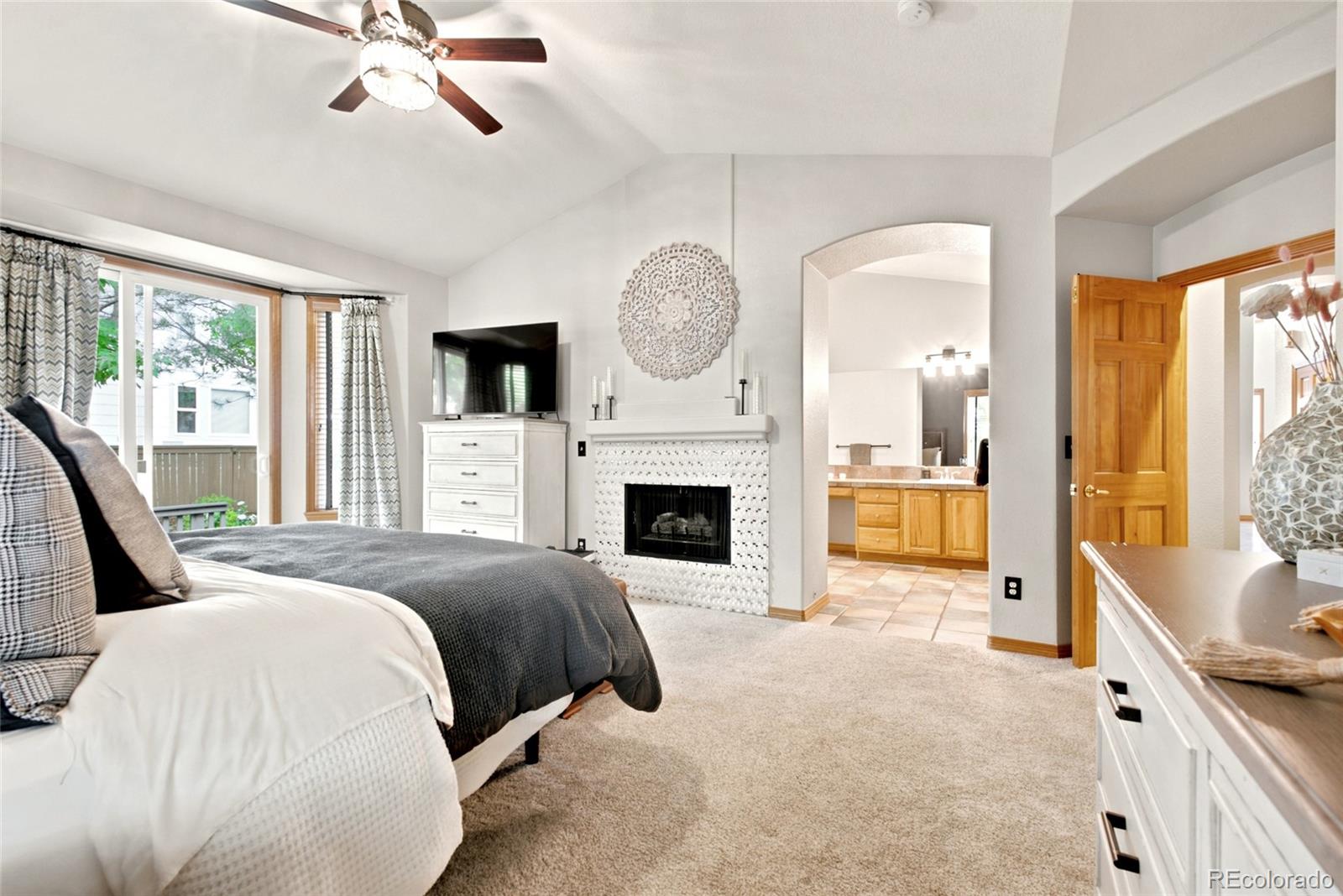 MLS Image #18 for 9505 s field way,littleton, Colorado