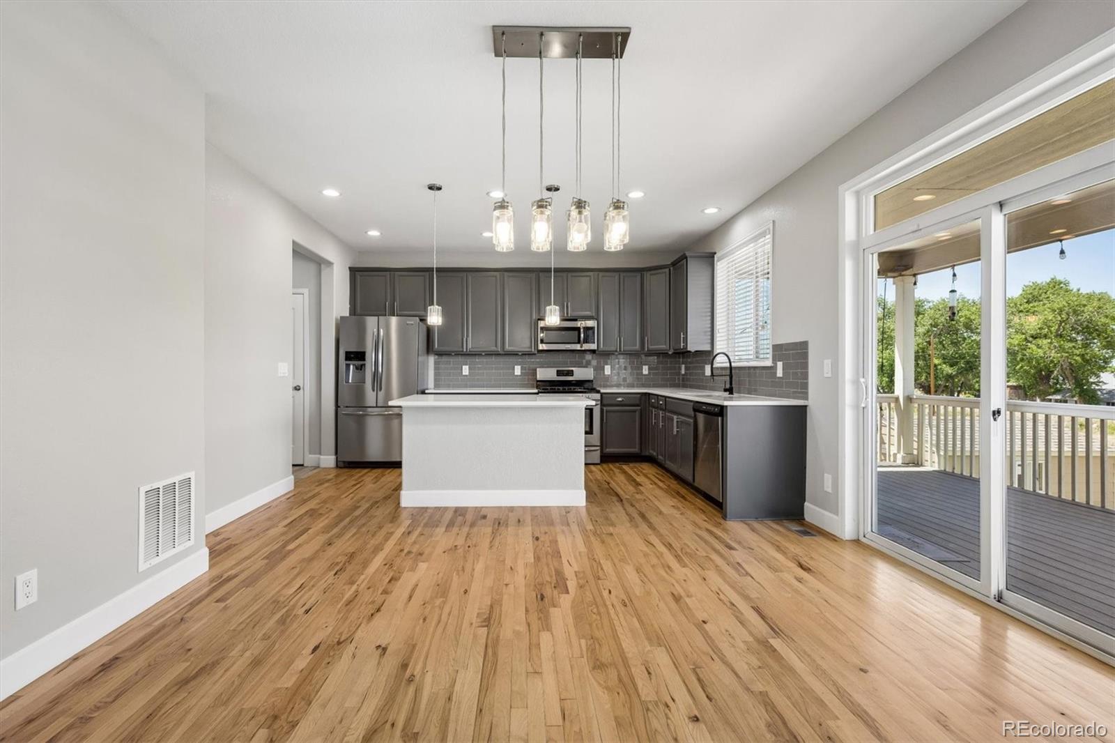 MLS Image #6 for 15991  village circle,brighton, Colorado
