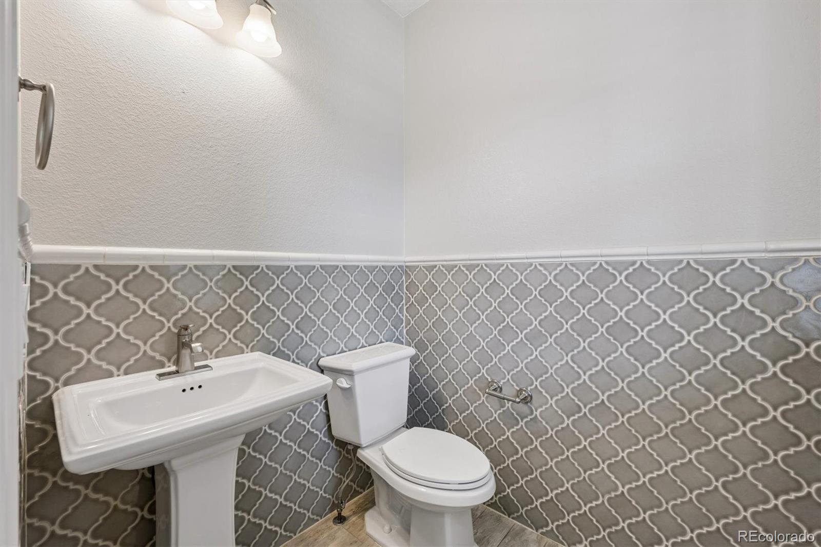 MLS Image #9 for 15991  village circle,brighton, Colorado