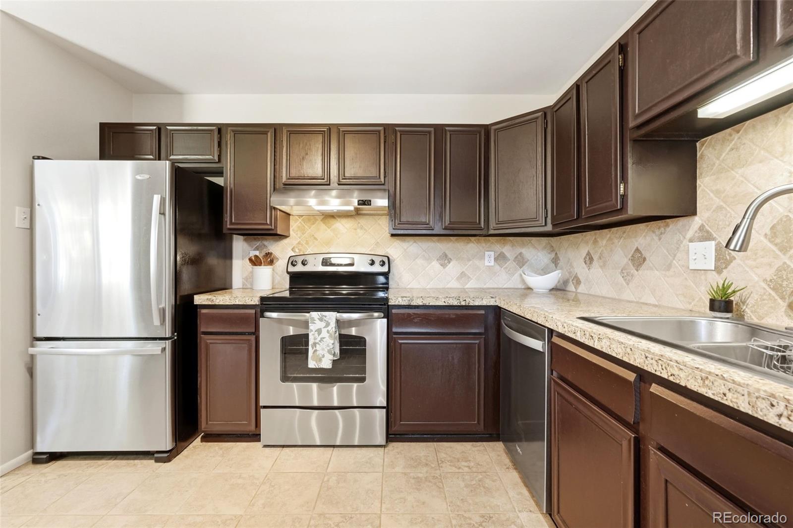 MLS Image #11 for 13758 w asbury circle,lakewood, Colorado