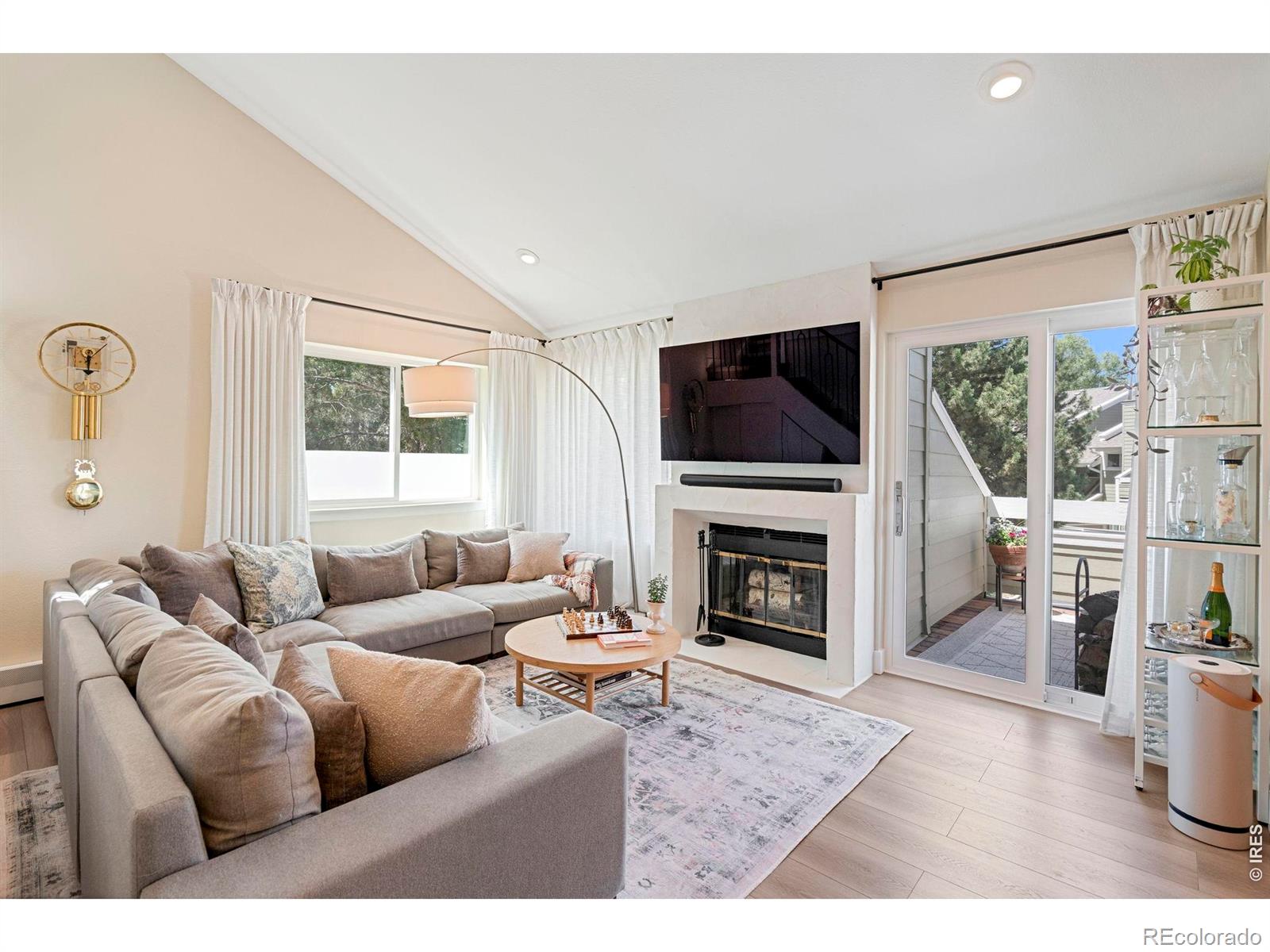 MLS Image #9 for 8022  countryside park,niwot, Colorado