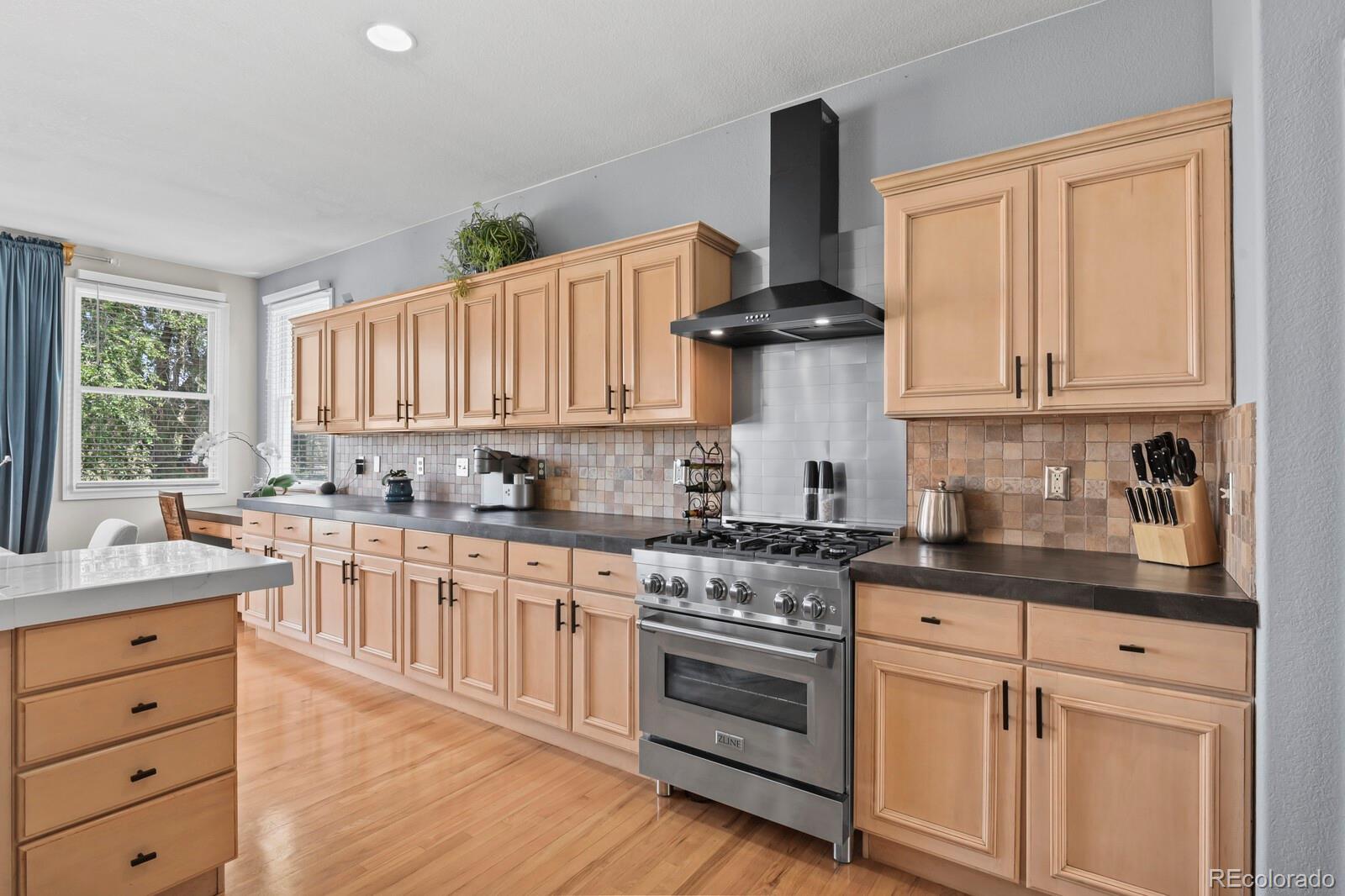 MLS Image #5 for 4020  brushwood way,castle rock, Colorado