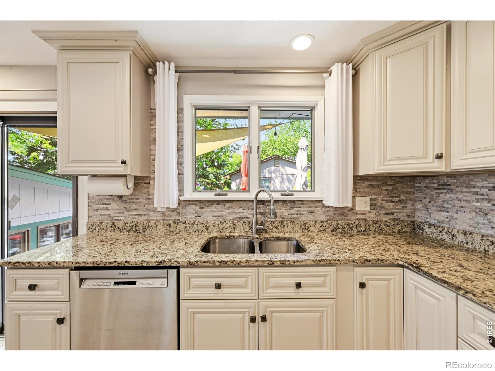 MLS Image #4 for 8241 w pomona drive,arvada, Colorado